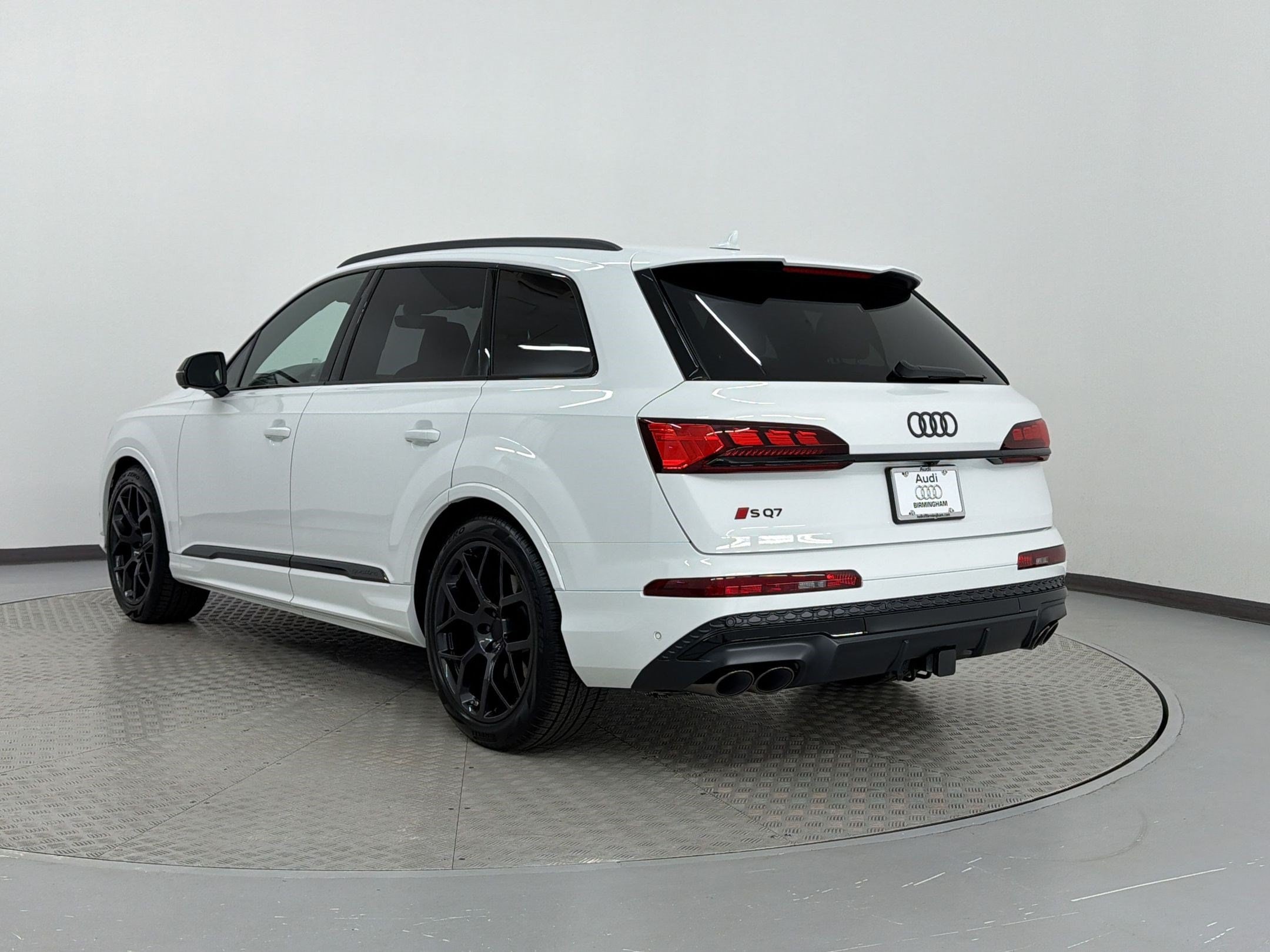 SQ7 Prestige SUV