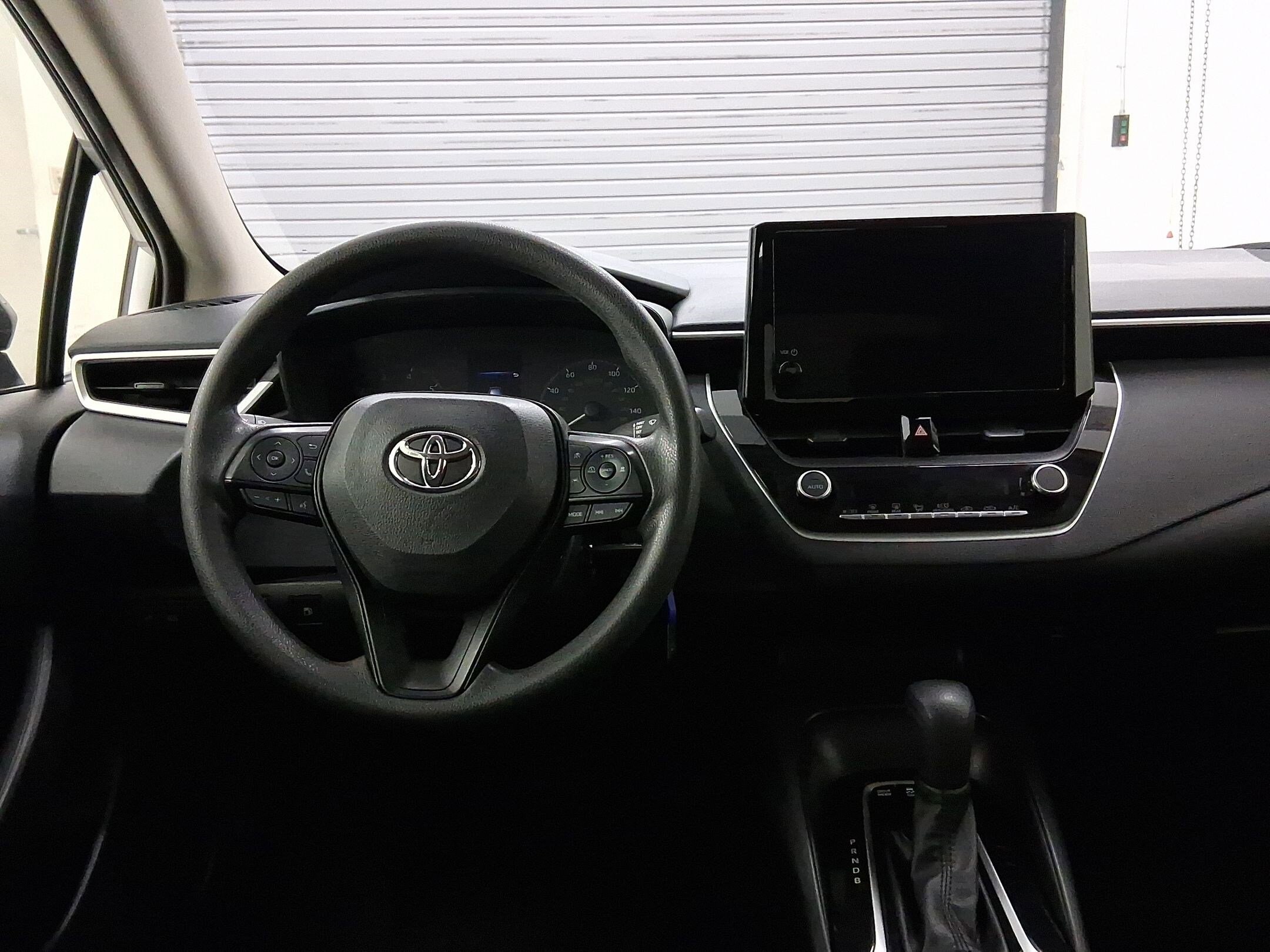 2024 Toyota Corolla LE photo 4