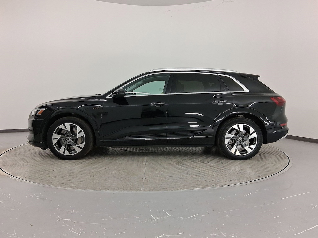 Used 2022 Audi e-tron Premium Plus SUV