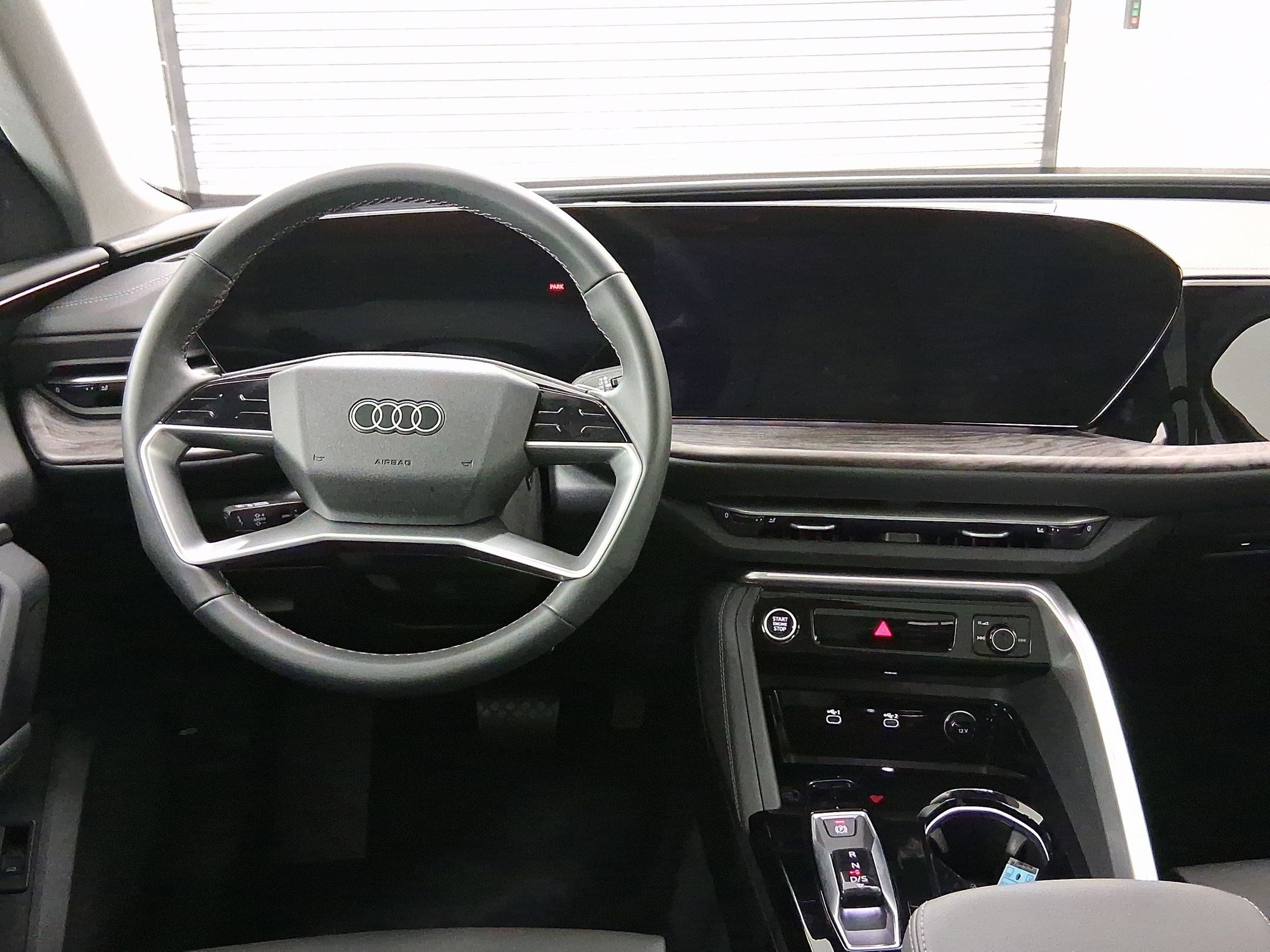 2025 Audi Q5 Premium Plus photo 4