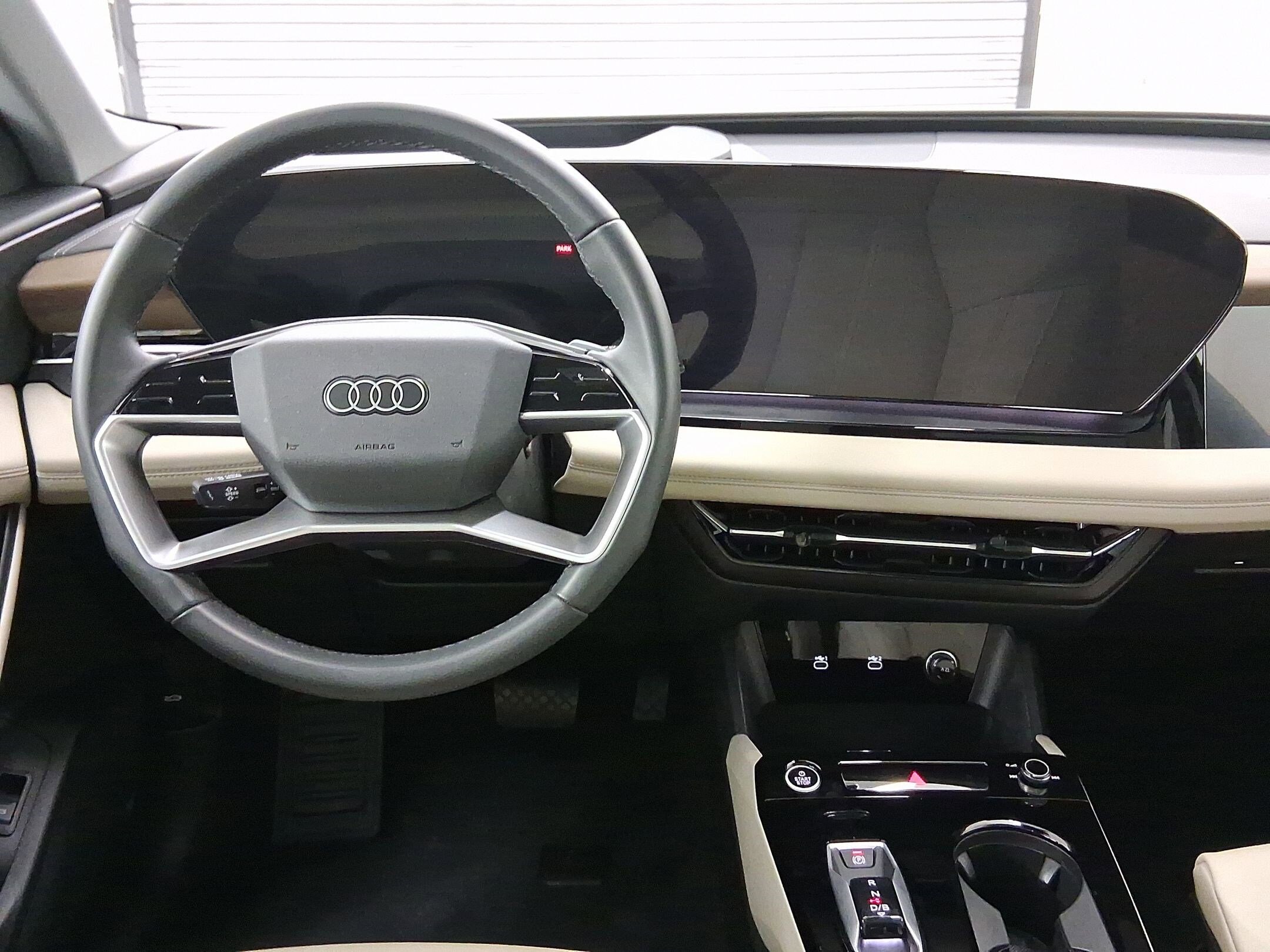 2025 Audi Q6 E-tron Prestige photo 3