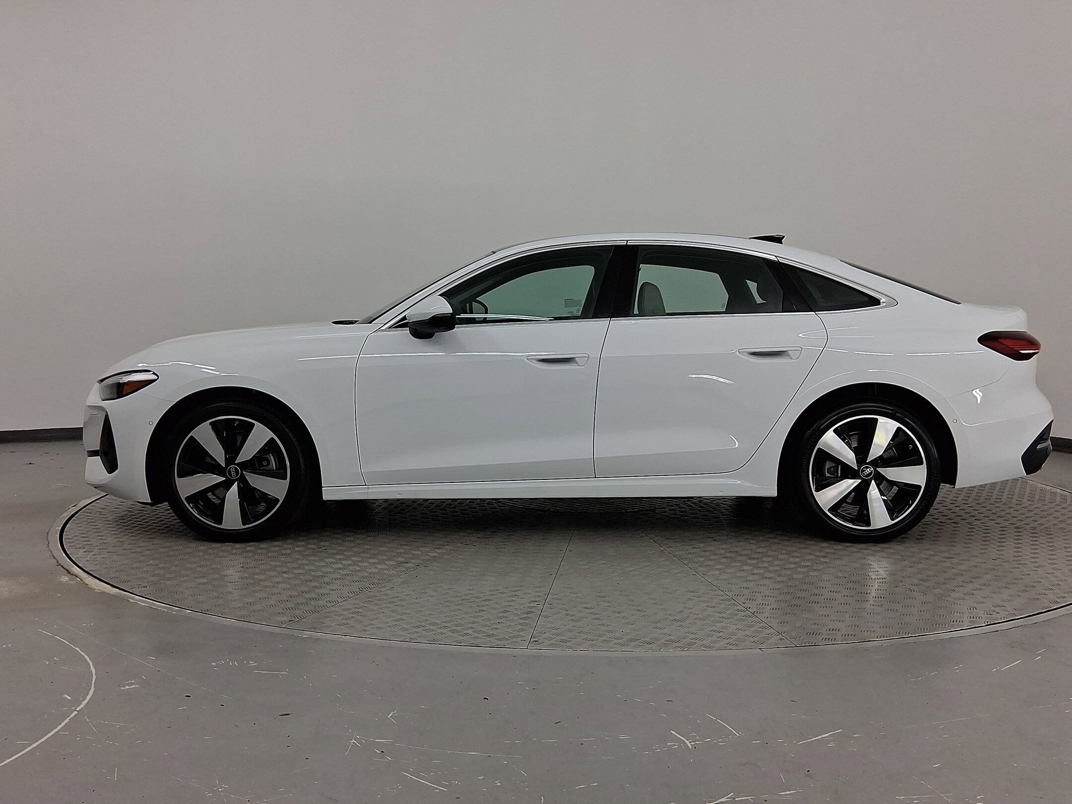 2025 Audi A5 2.0T Premium photo 2