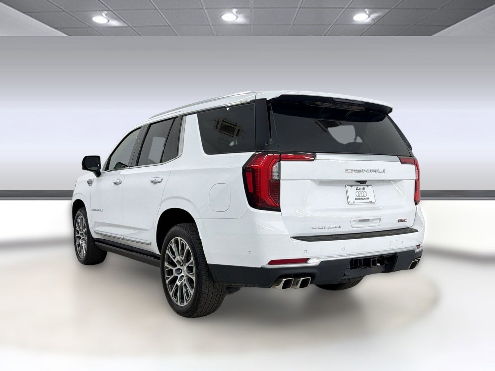 2026 GMC Yukon Denali photo 2