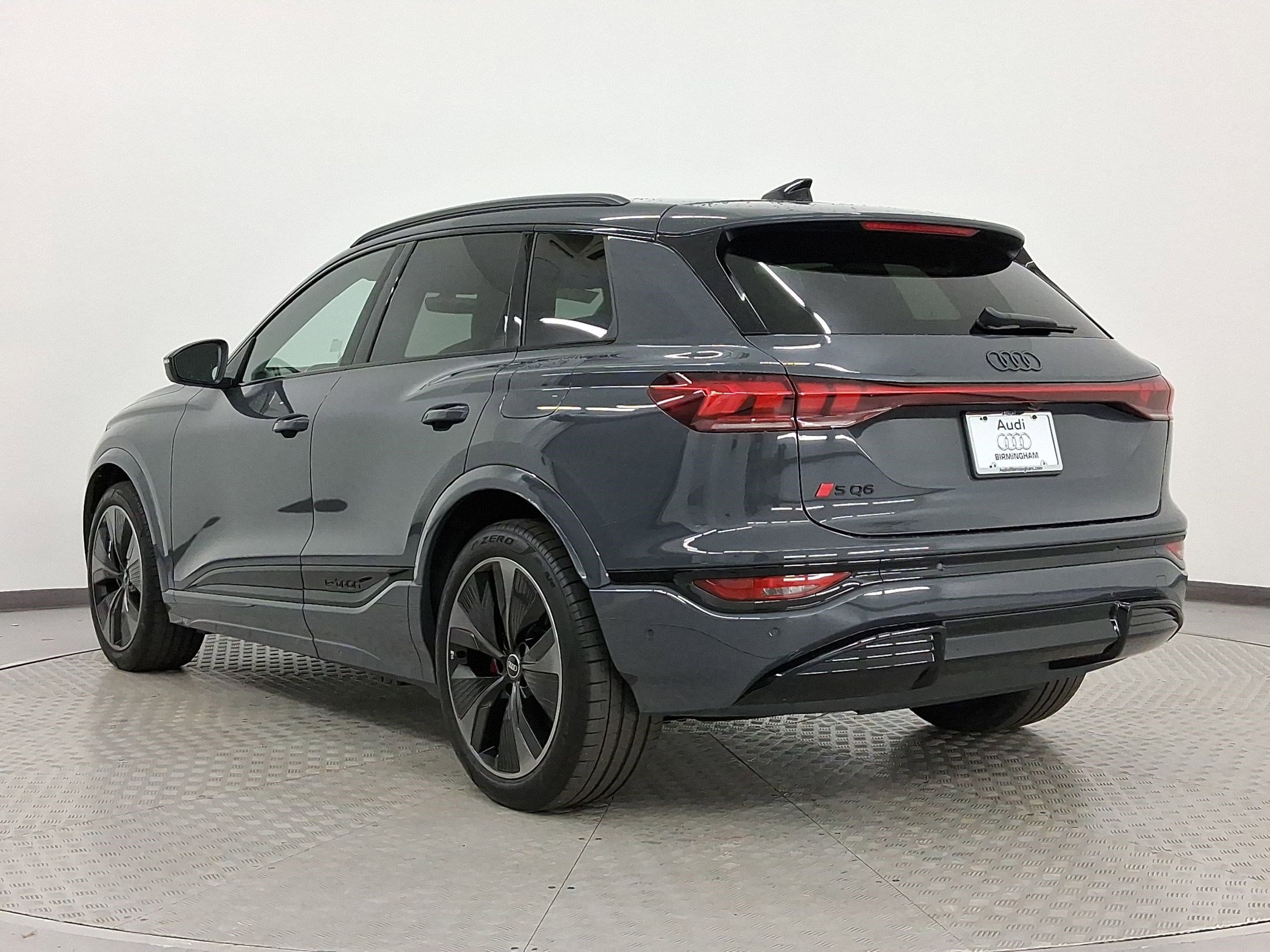 2025 Audi SQ6 photo 3