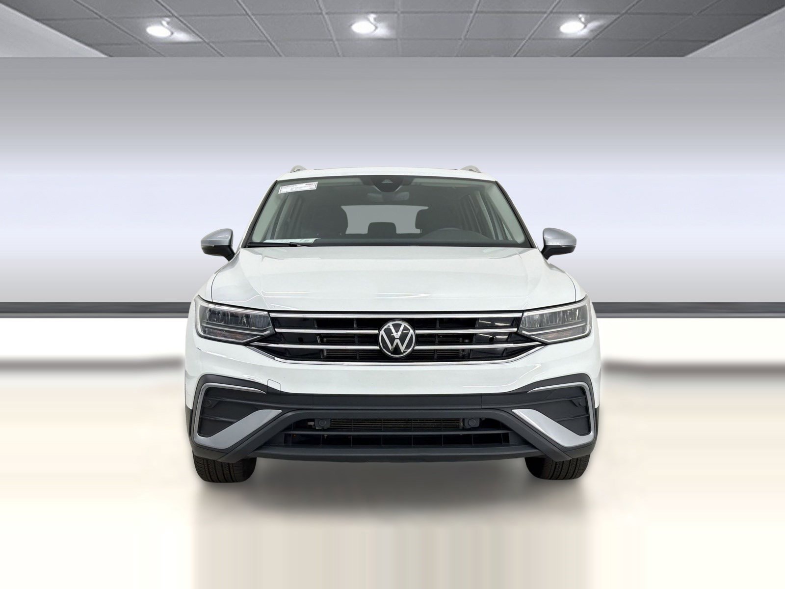 2024 Volkswagen Tiguan Wolfsburg Edition photo 5