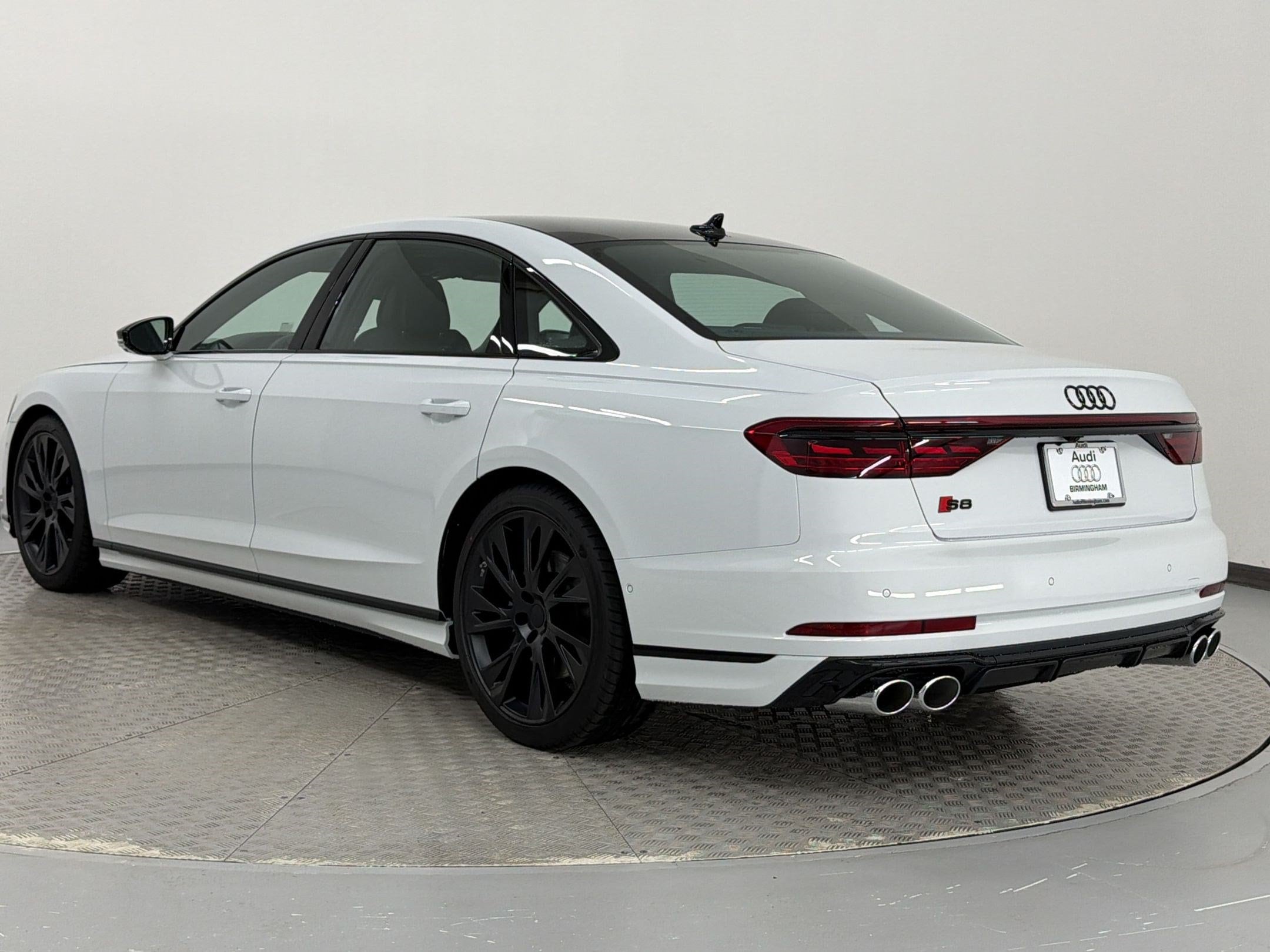 S8 Quattro Sedan