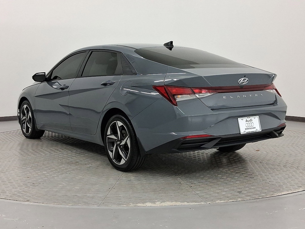 Used 2023 Hyundai Elantra SEL Sedan
