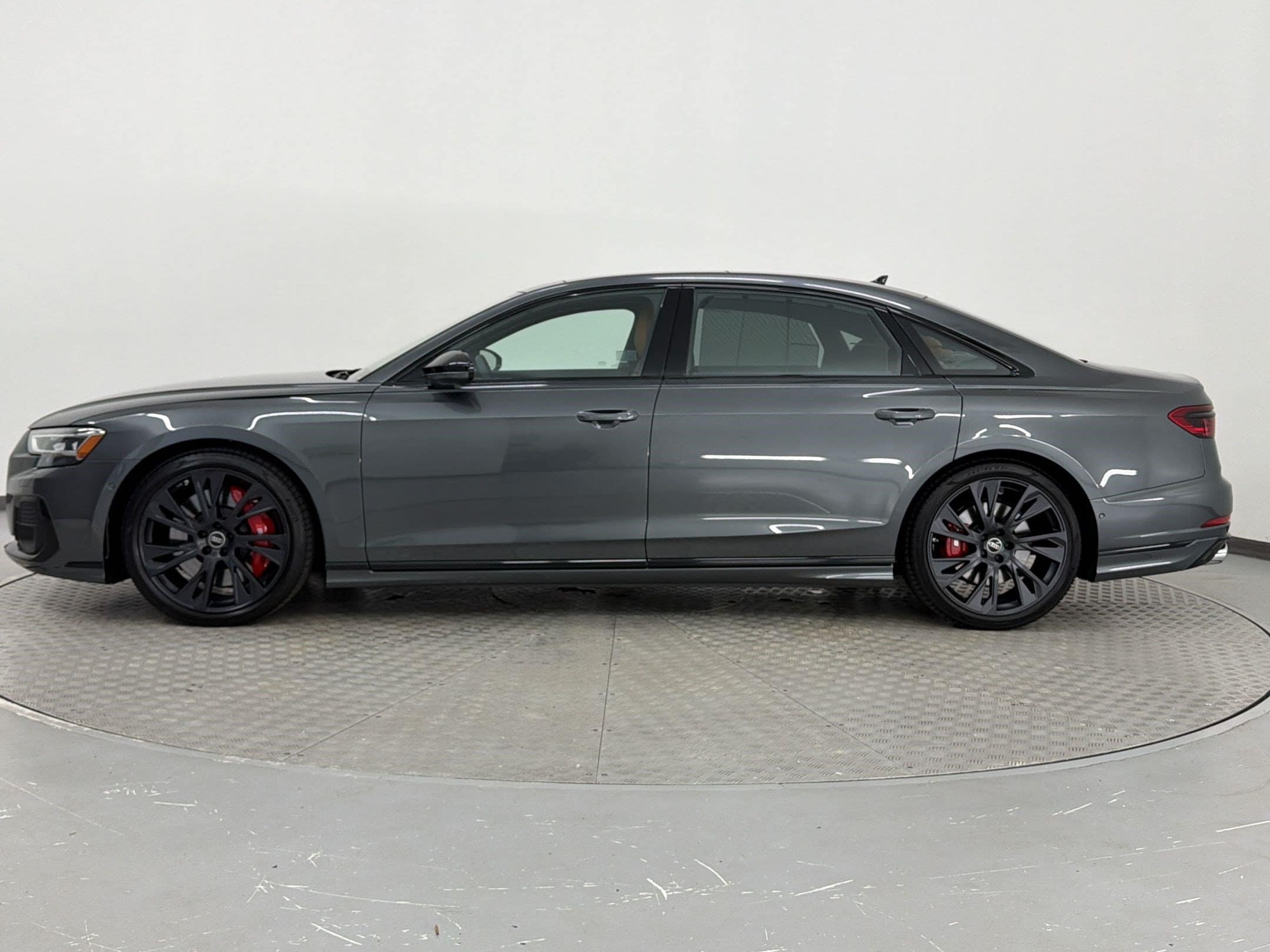 S8 Quattro Sedan