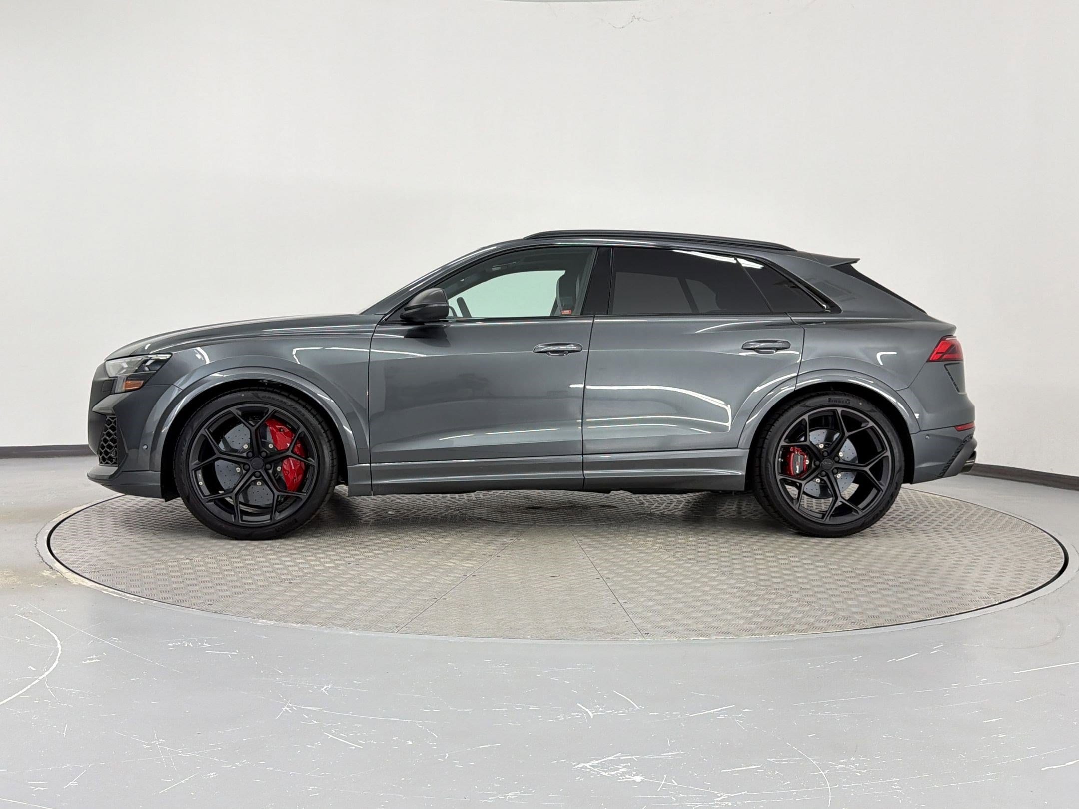 RS Q8 Performance SUV