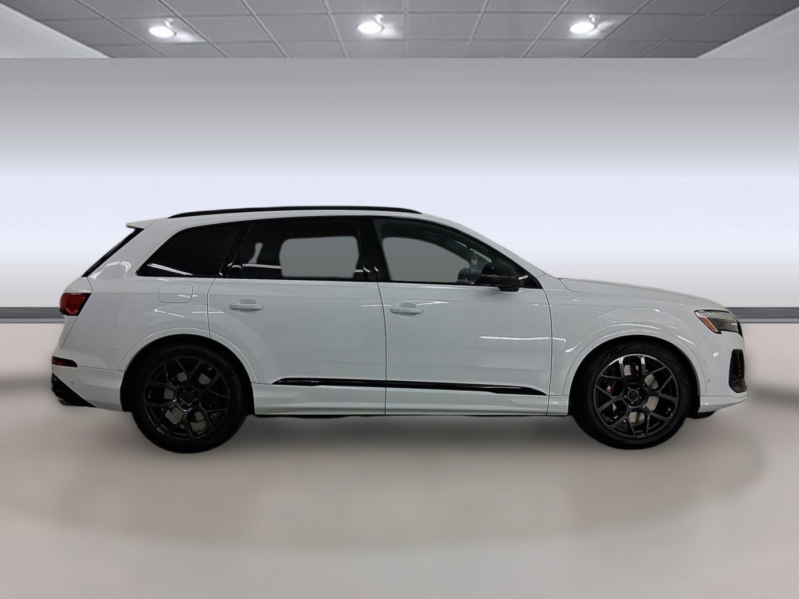 SQ7 Premium Plus SUV