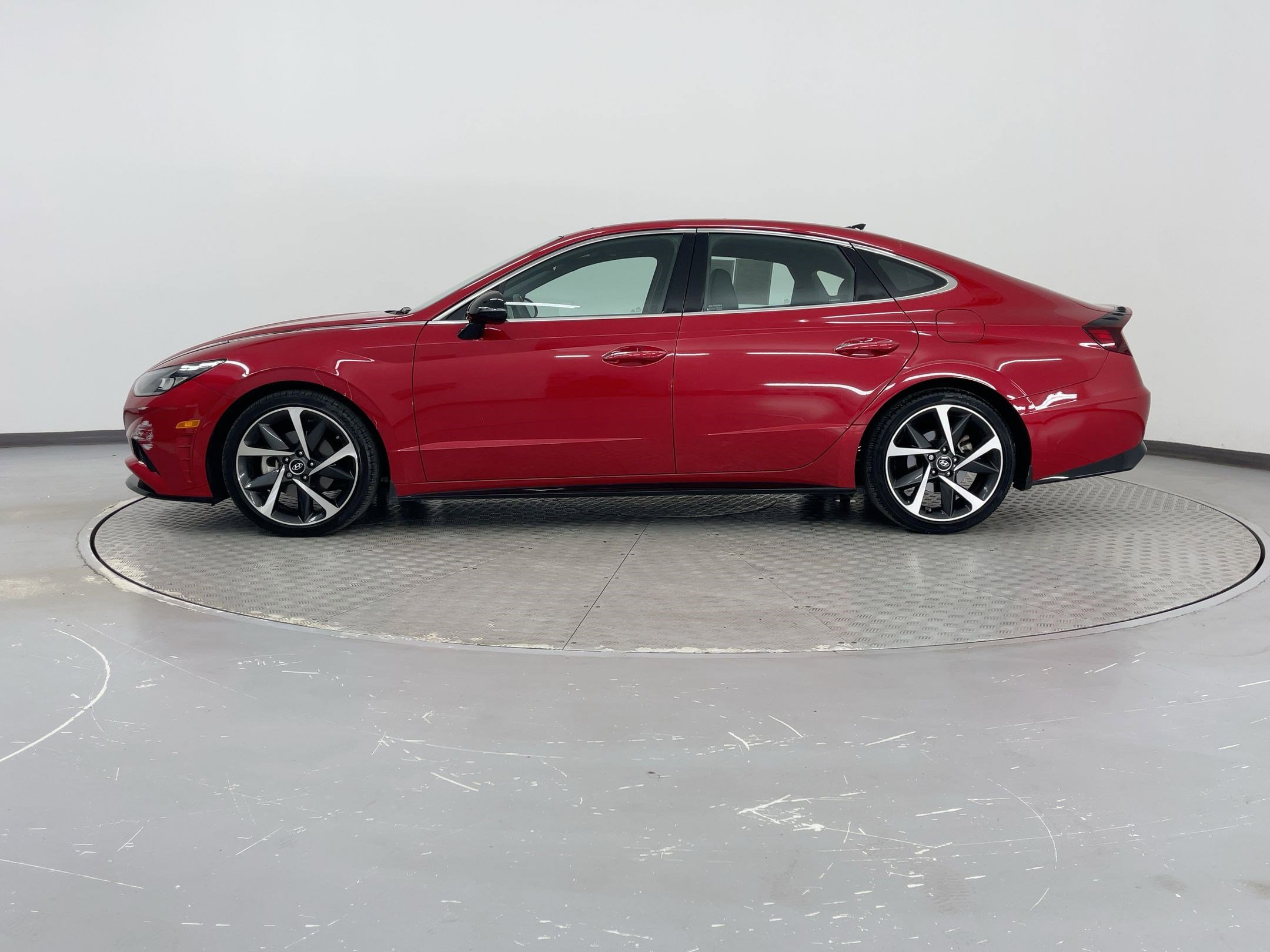 2021 Hyundai Sonata SEL Plus photo 2