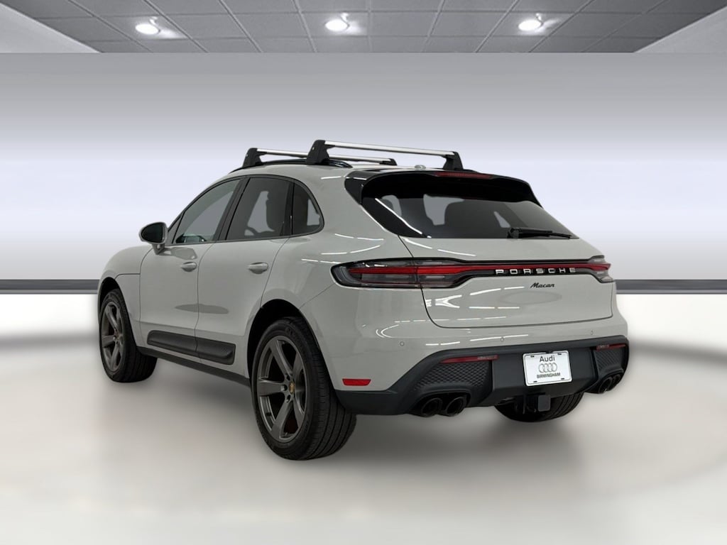 Used 2024 Porsche Macan Macan (AWD) SUV