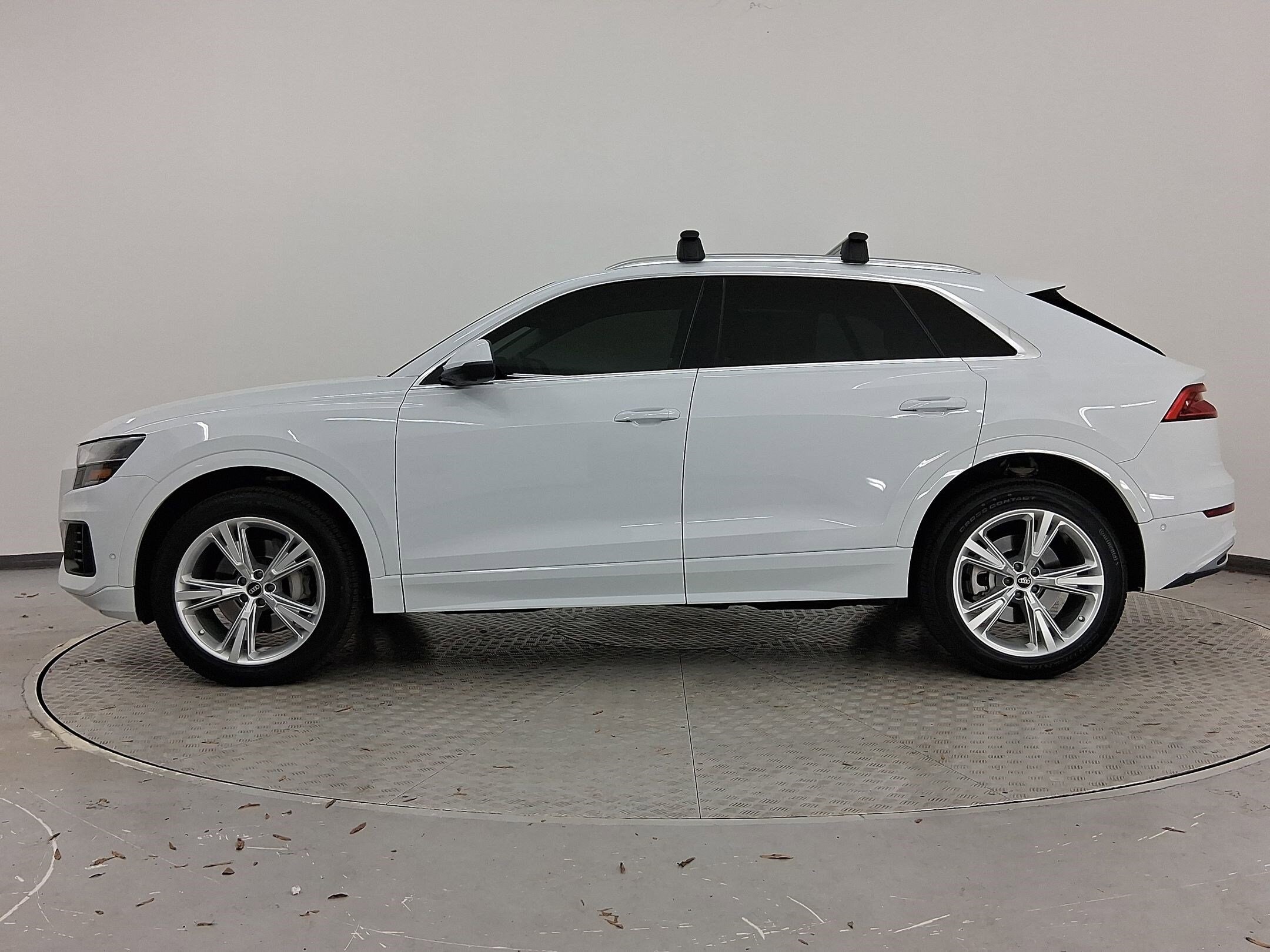 2023 Audi Q8 Premium photo 2