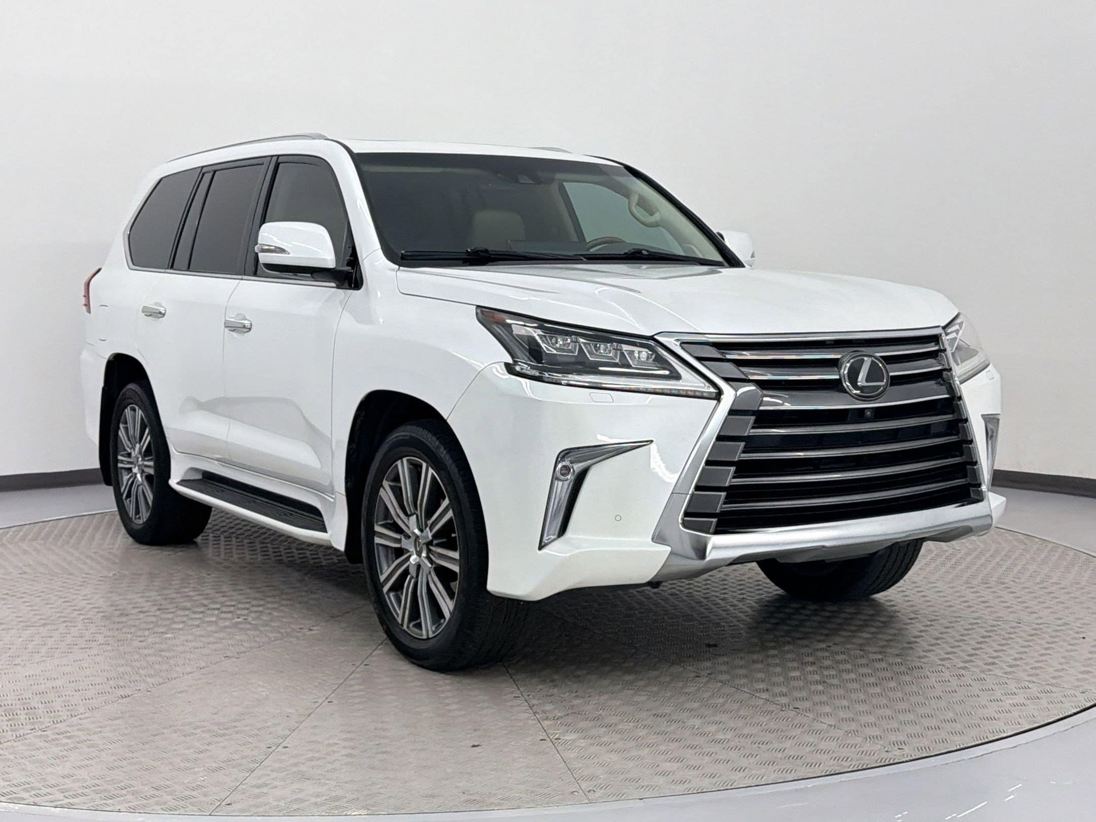 2019 LEXUS LX 570 LX 570 photo 6