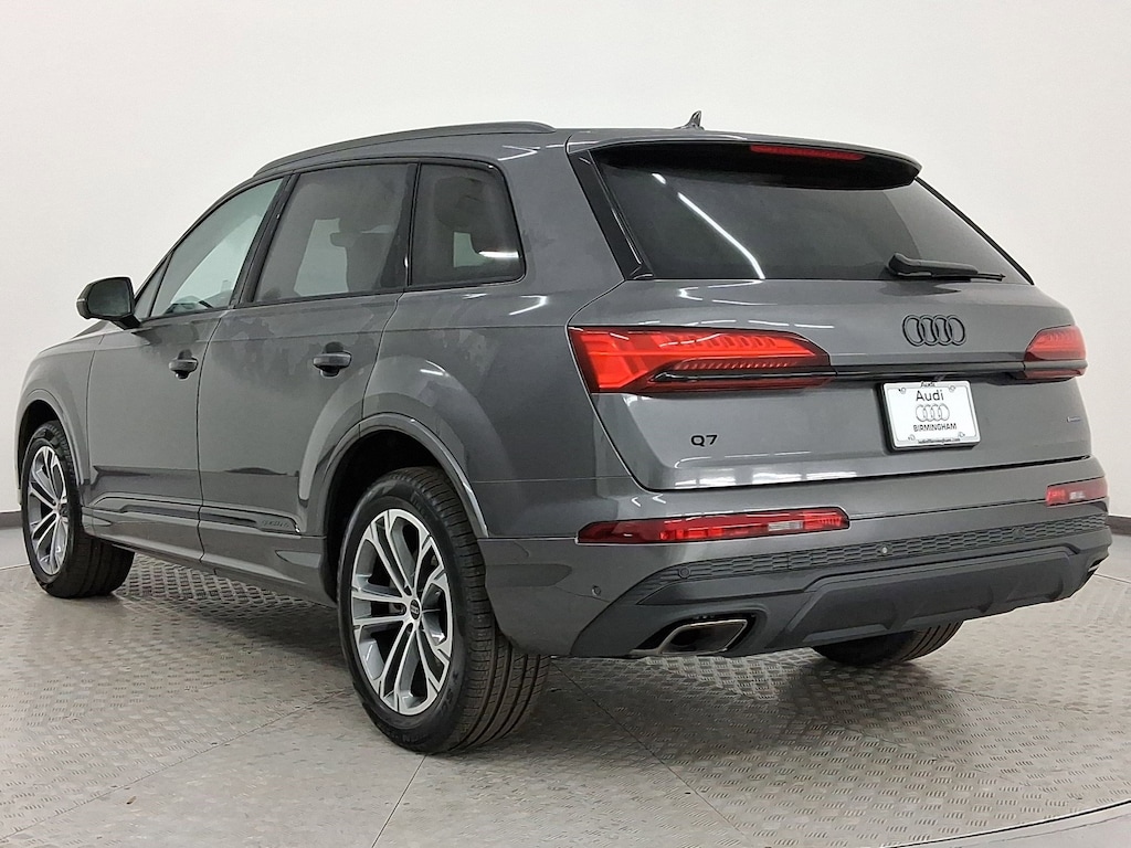 New 2026 Audi Q7 Premium SUV