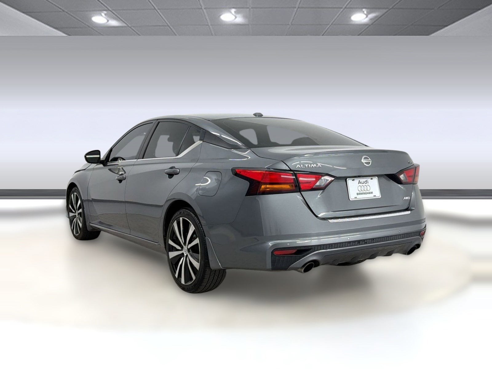 2021 Nissan Altima 2.5 SR photo 2