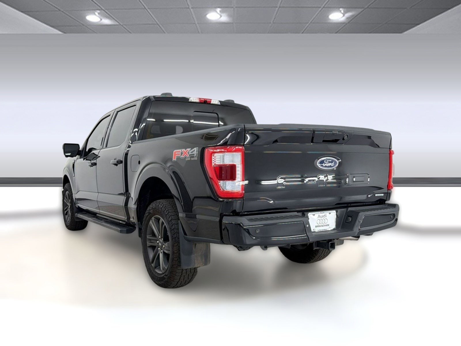 2022 Ford F-150 LARIAT photo 2