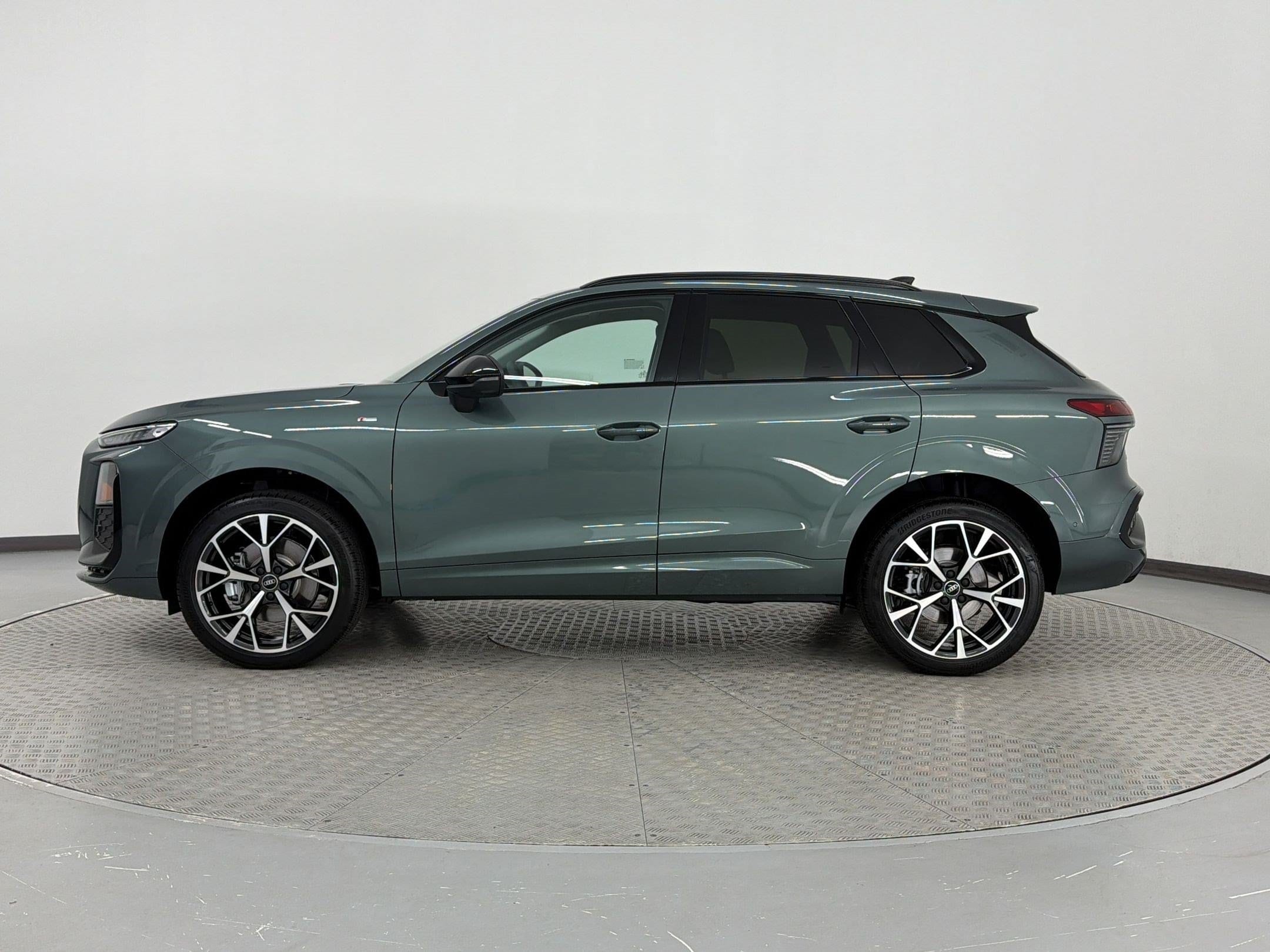 Q3 S Line SUV