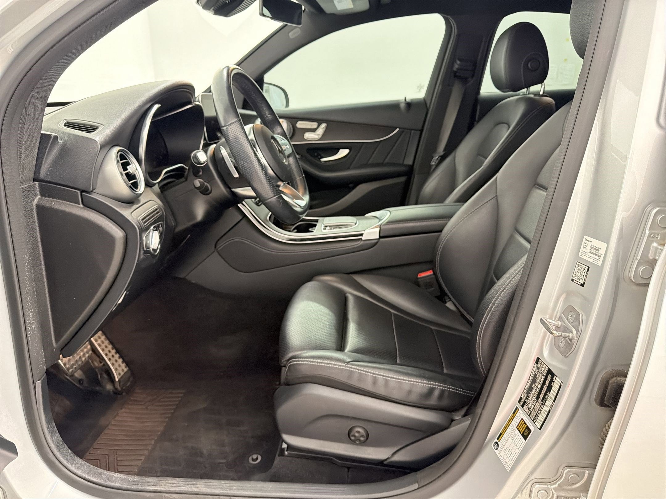 2020 Mercedes-Benz GLC 300 GLC 300 photo 4