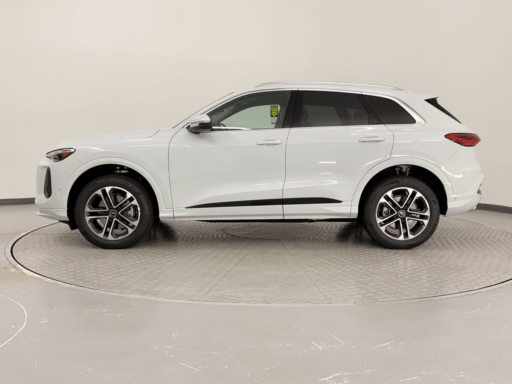 2025 Audi Q5 2.0T Premium photo 2