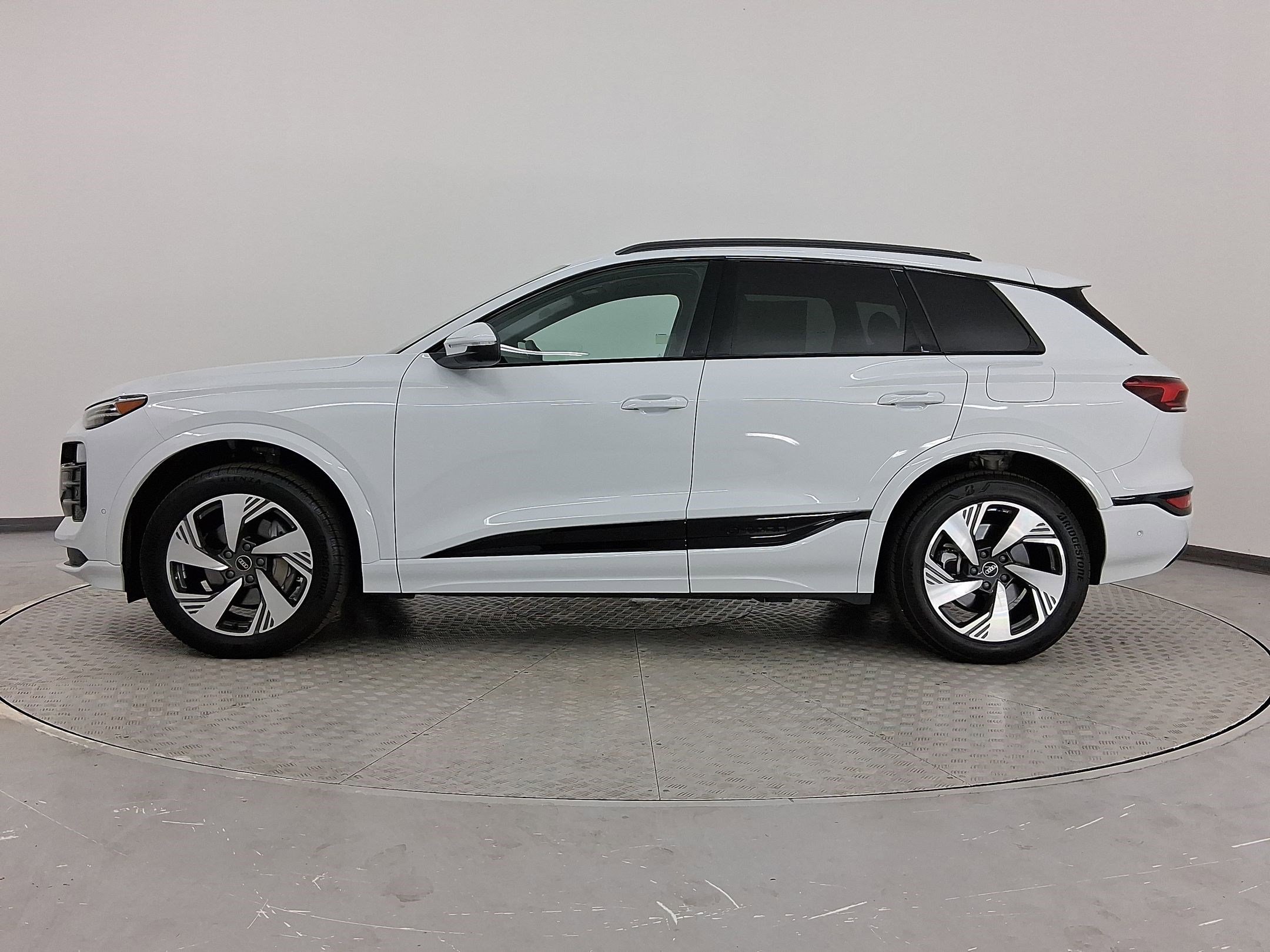 Used 2025 Audi Q6 e-tron Premium Plus with VIN WA124BGF6SA007111 for sale in Irondale, AL