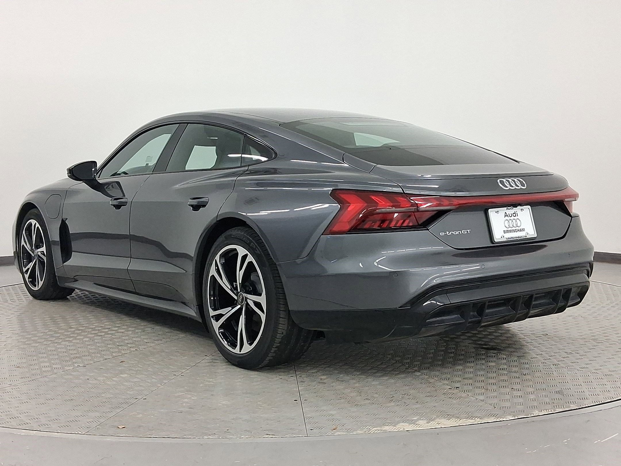 2023 Audi e-tron GT Premium Plus photo 3