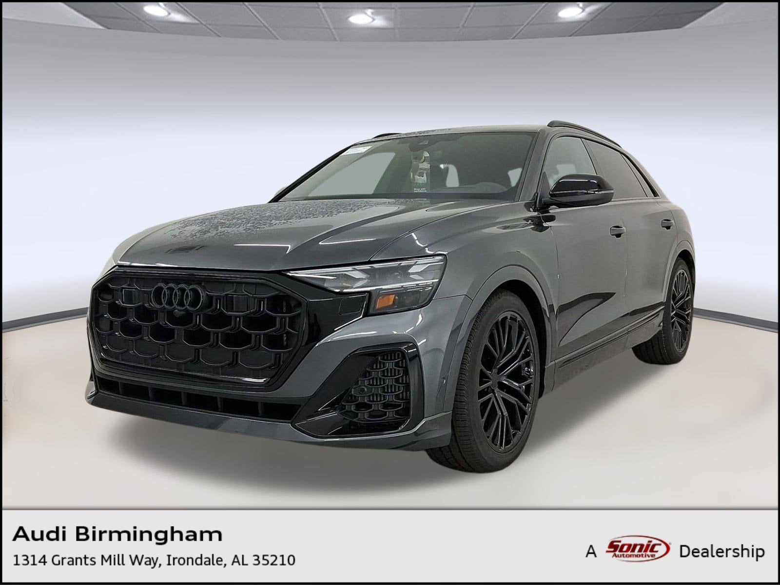 2026 Audi SQ8 Prestige's photo