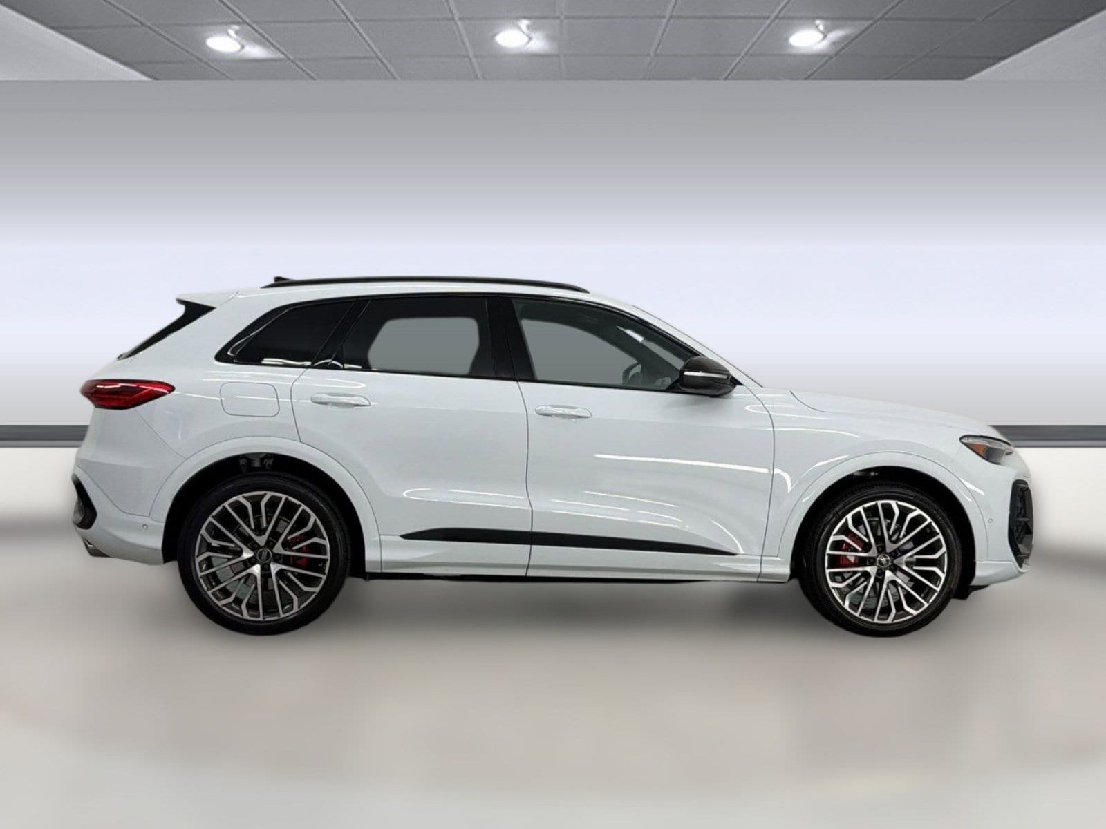 SQ5 Premium Plus SUV