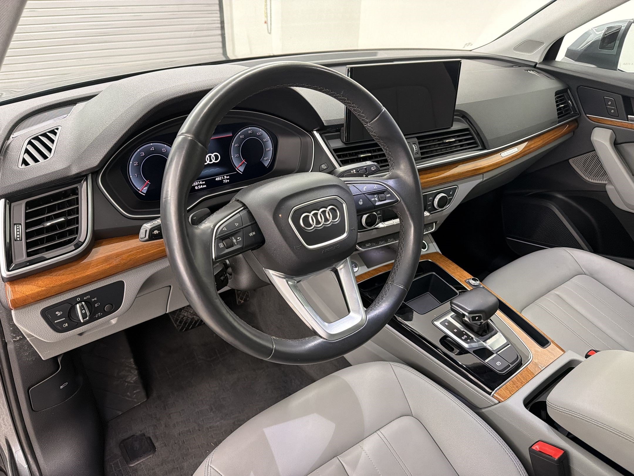 Q5 S Line Premium Plus SUV
