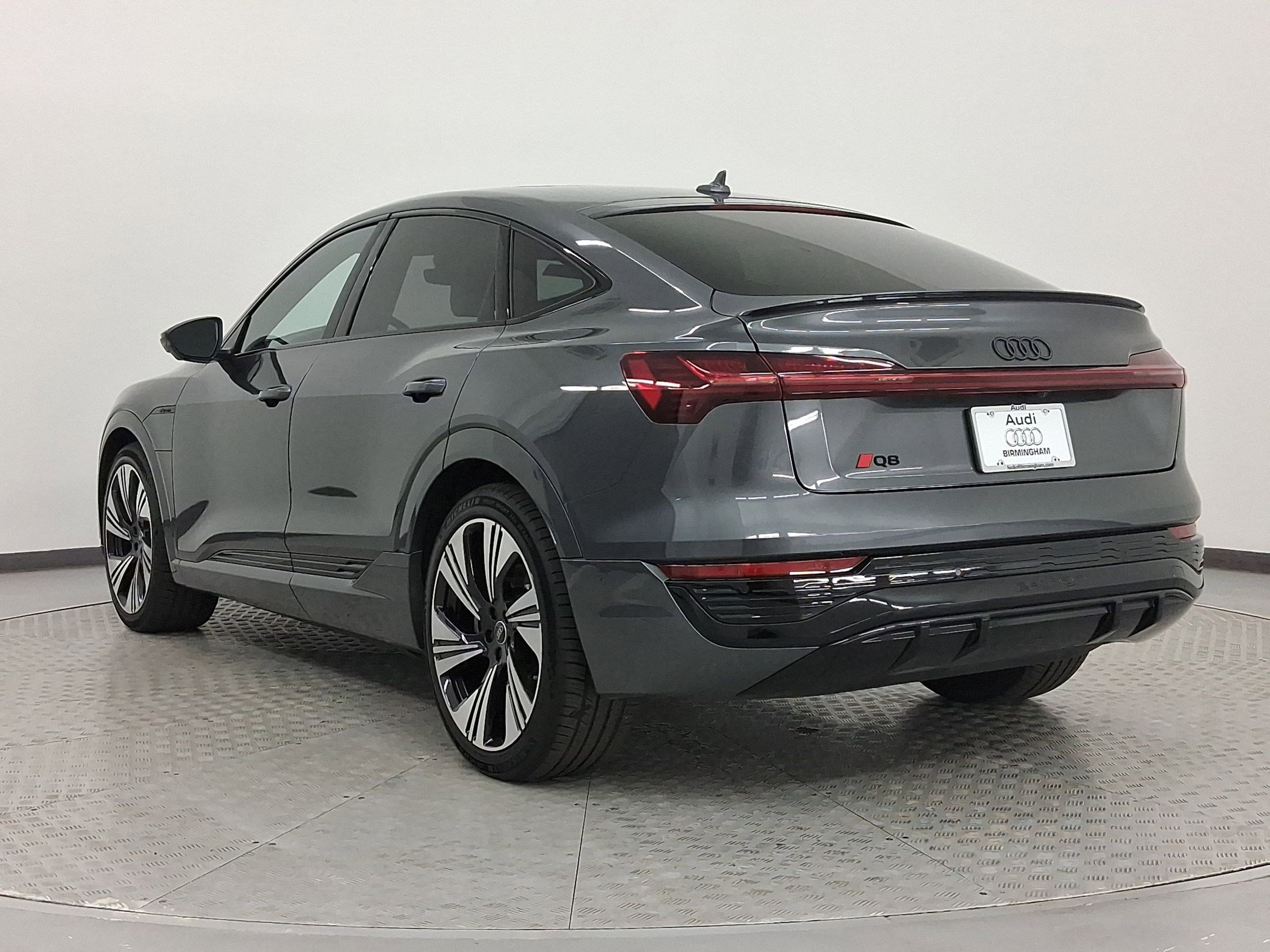 2024 Audi Q8 E-tron line Prestige photo 3