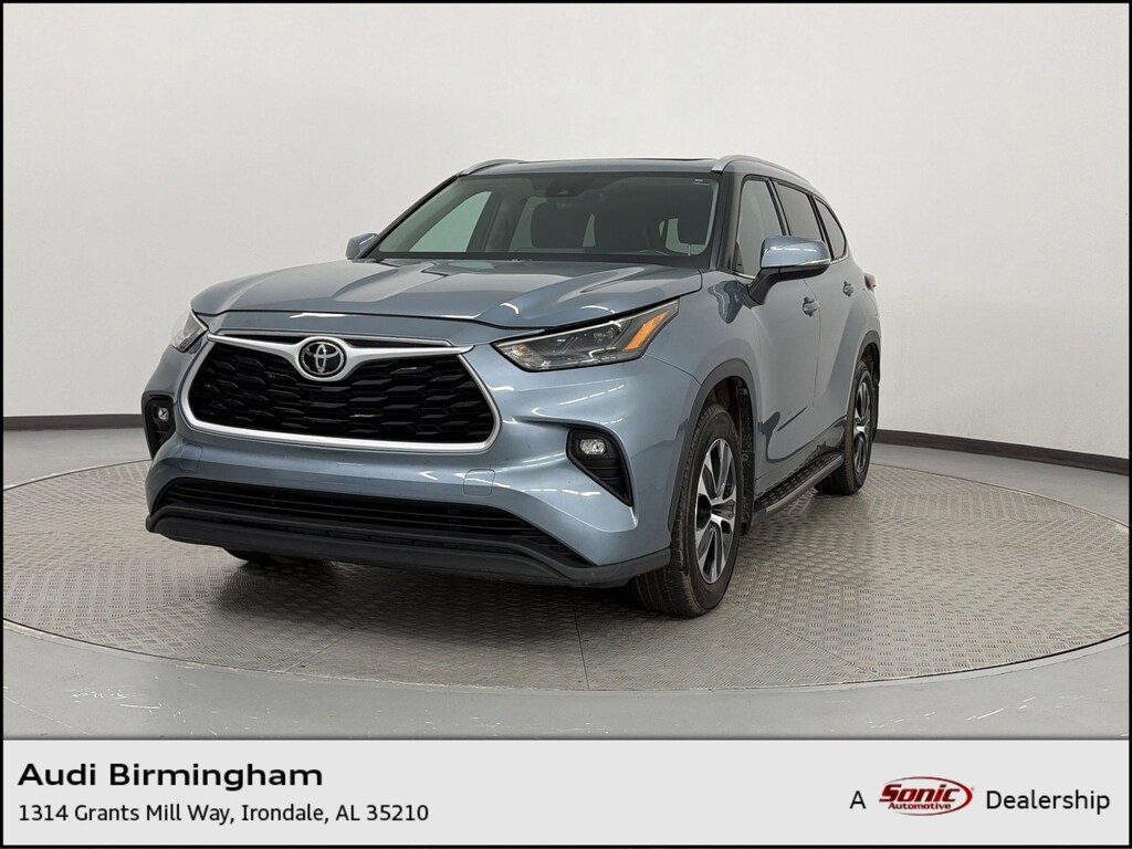 Used 2022 Toyota Highlander XLE SUV