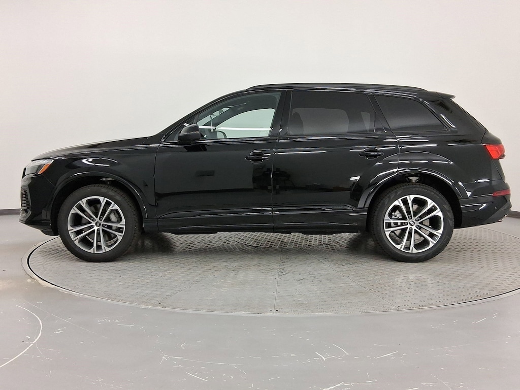 New 2026 Audi Q7 45 Premium Plus SUV