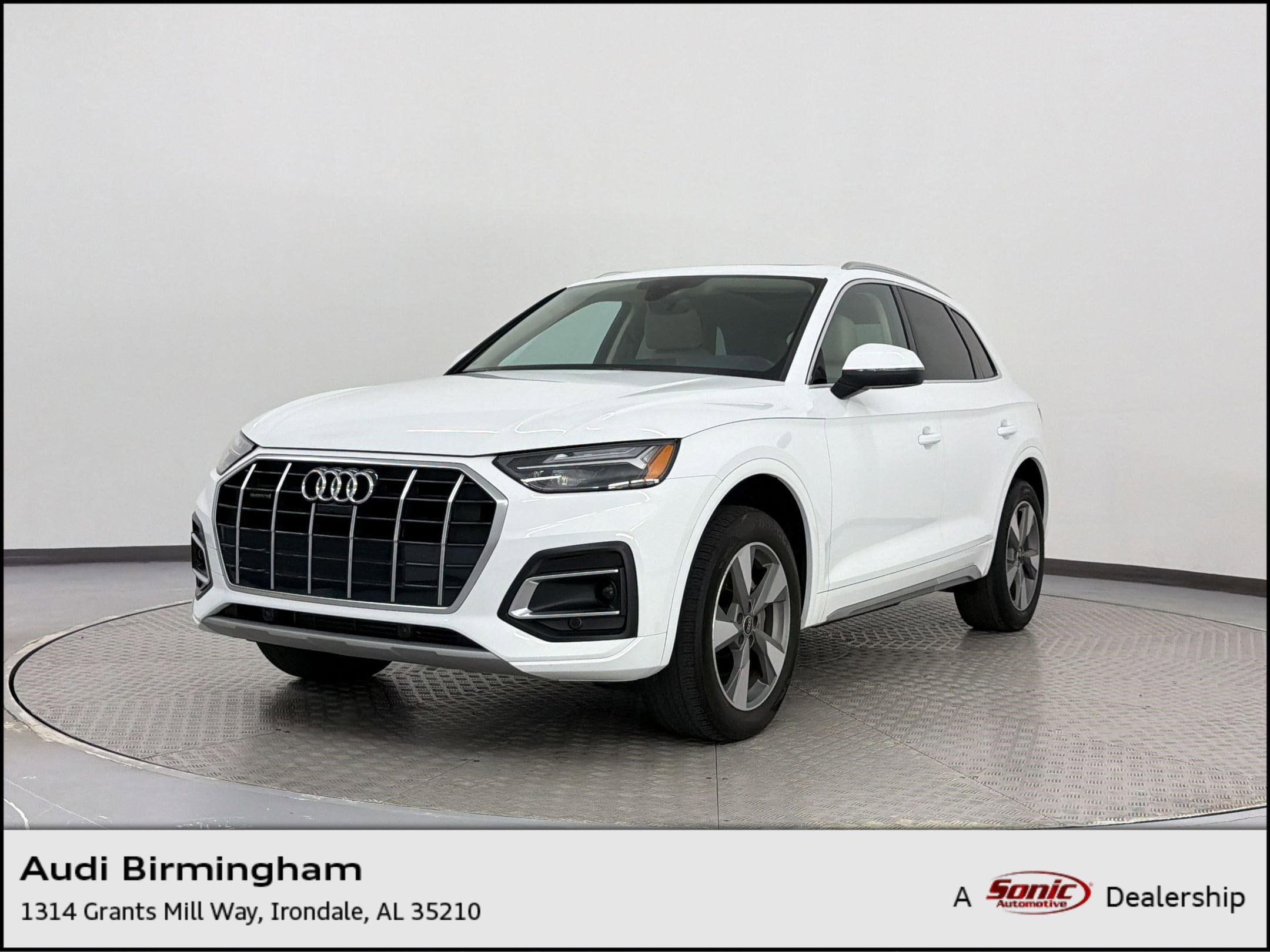2023 Audi Q5 40 Premium Plus's photo