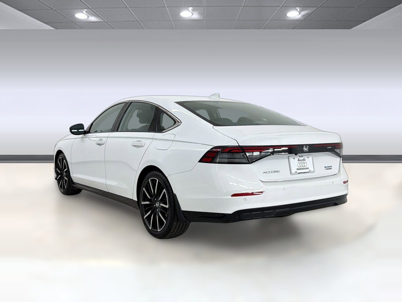 2024 Honda Accord Hybrid Touring photo 2