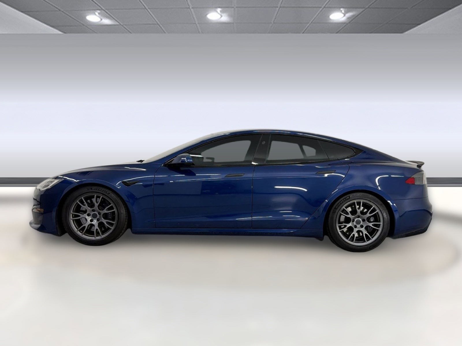 Model S Plaid Hatchback