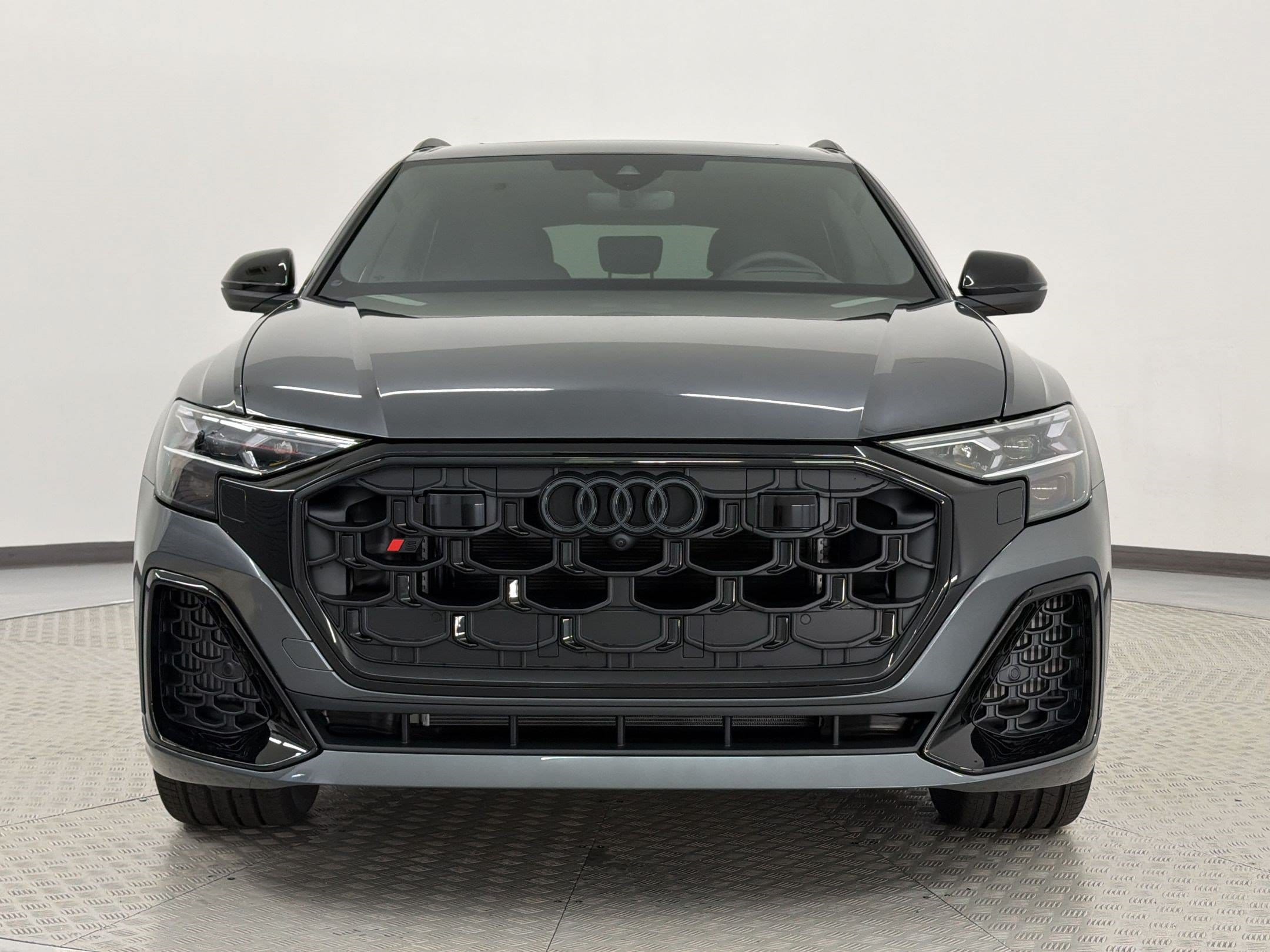 SQ8 Prestige SUV