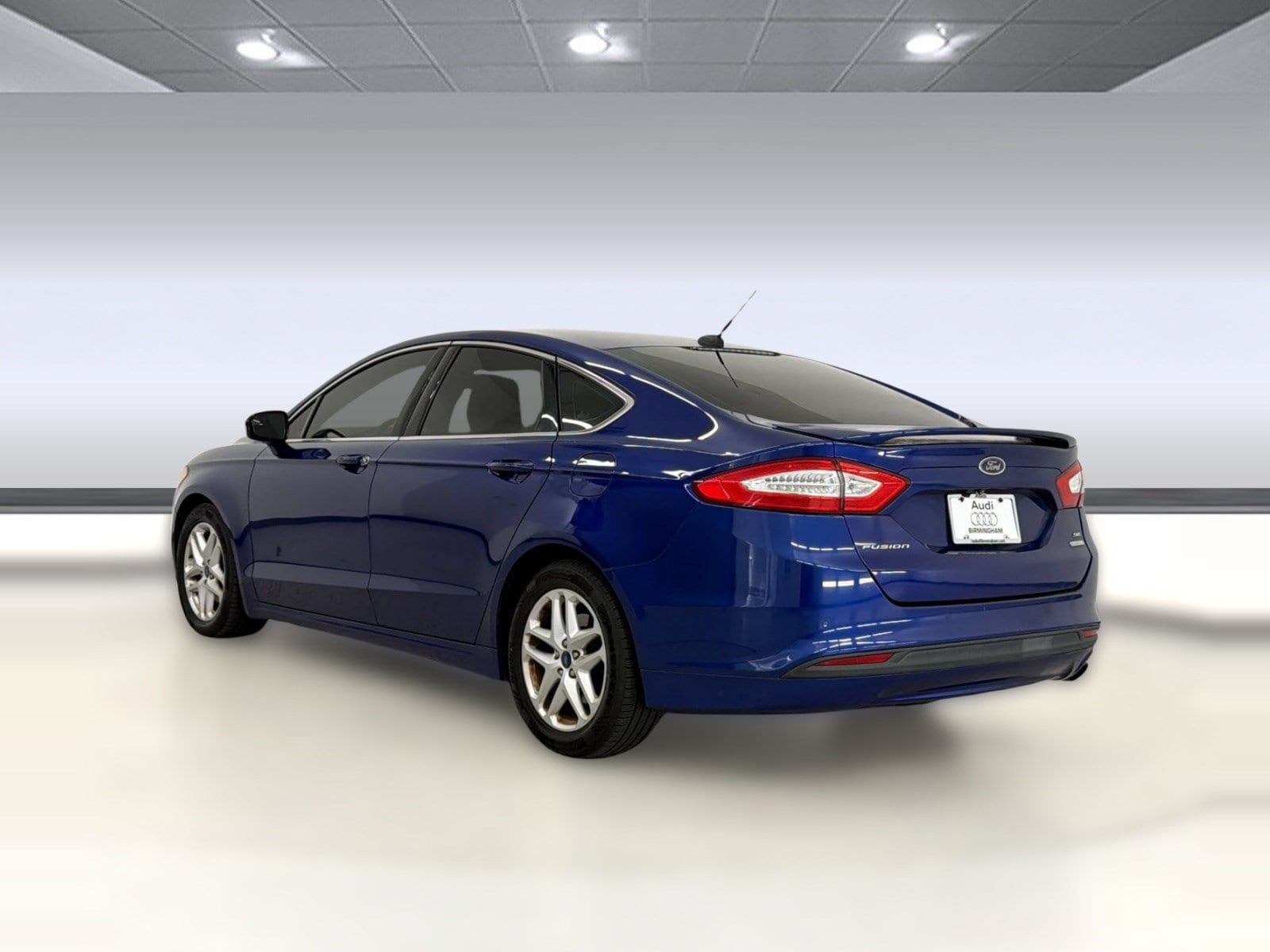 Fusion SE Sedan