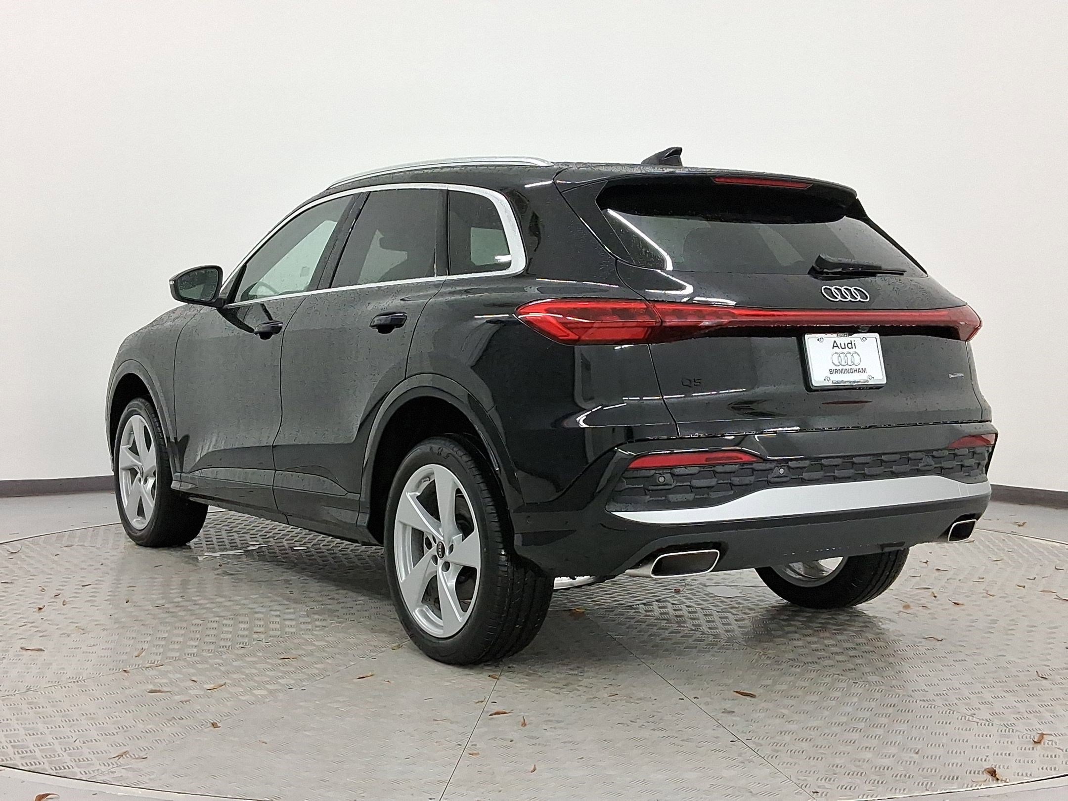 2025 Audi Q5 2.0T Premium Plus photo 3