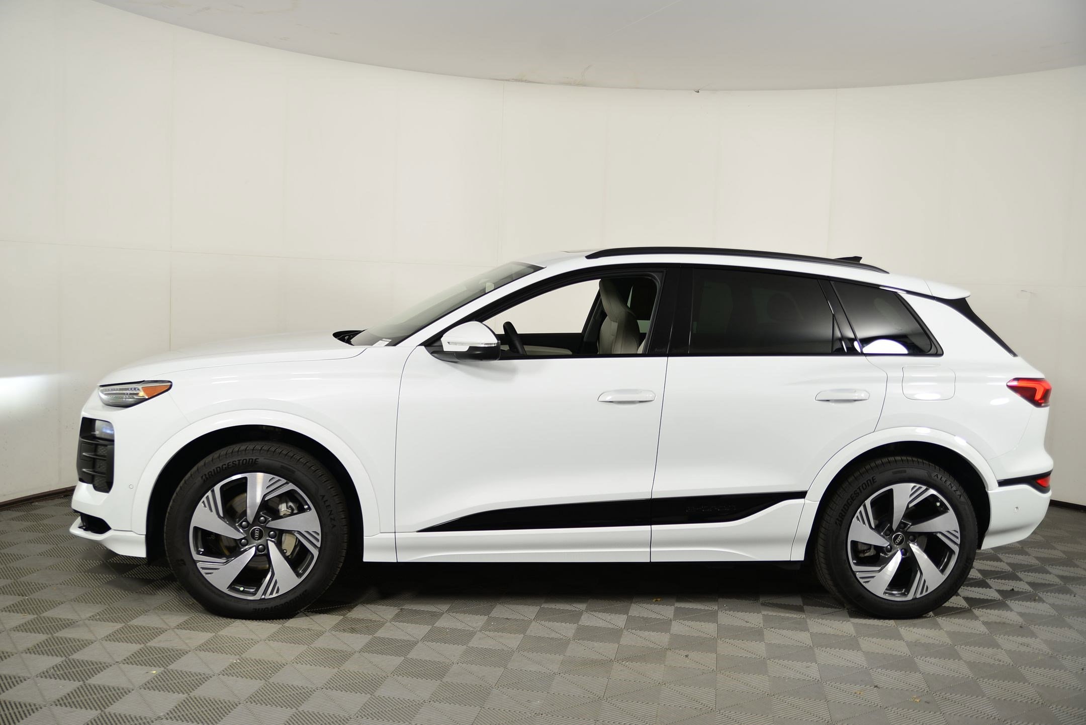 Used 2025 Audi Q6 e-tron Premium Plus with VIN WA124BGF9SA005059 for sale in Irondale, AL