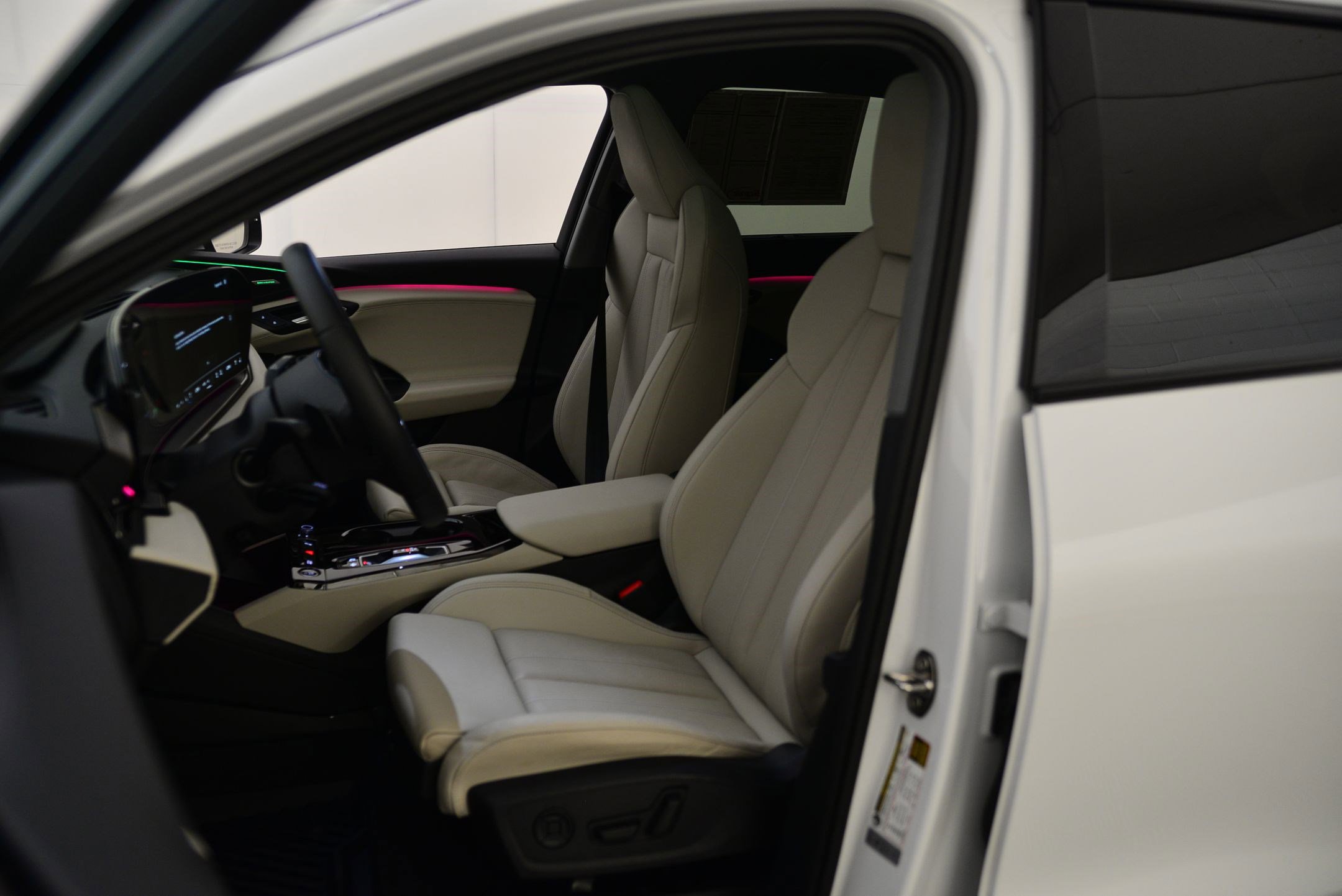 2025 Audi Q6 E-tron Premium Plus photo 4