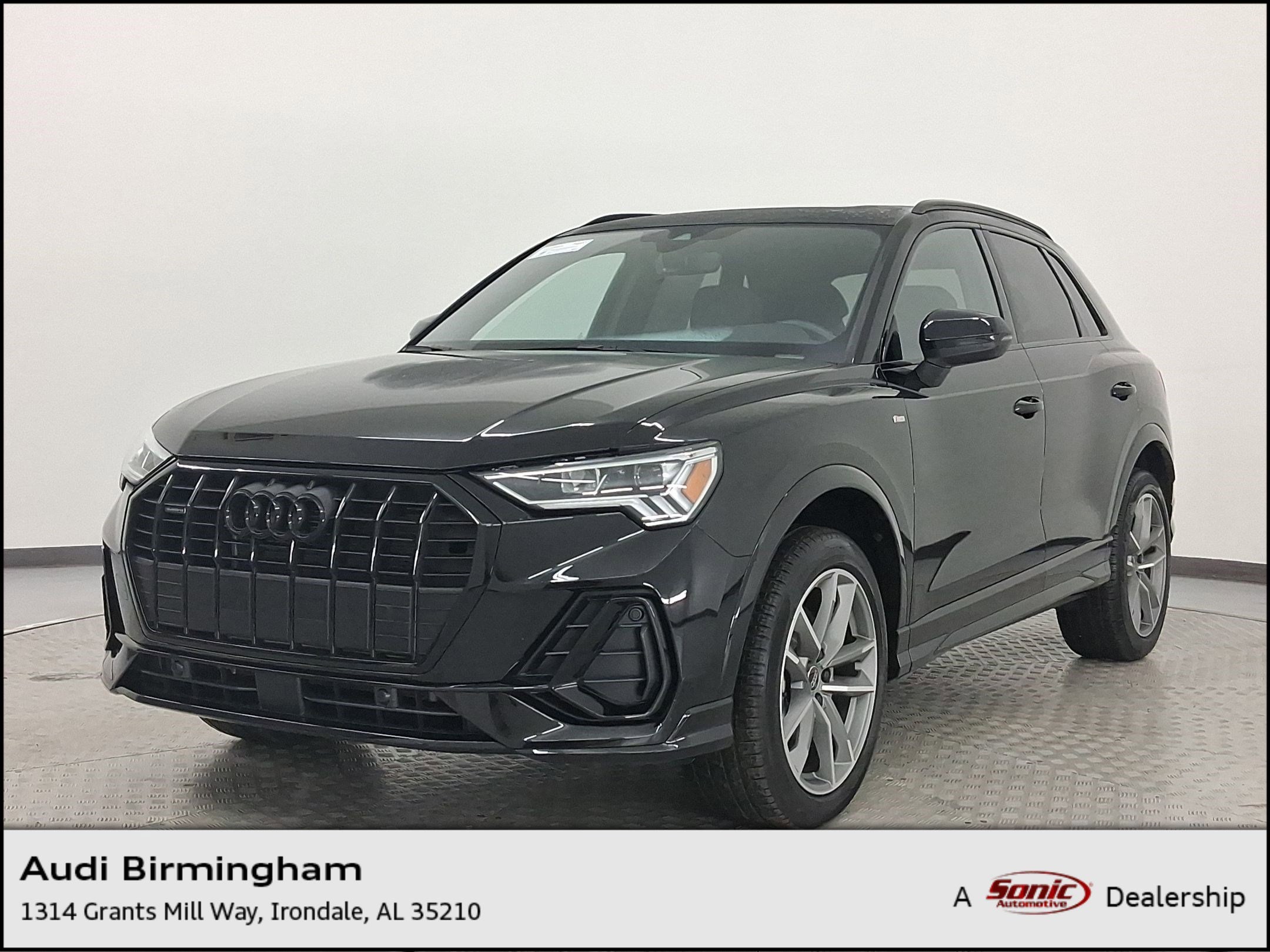 2025 Audi Q3 S Line Premium's photo