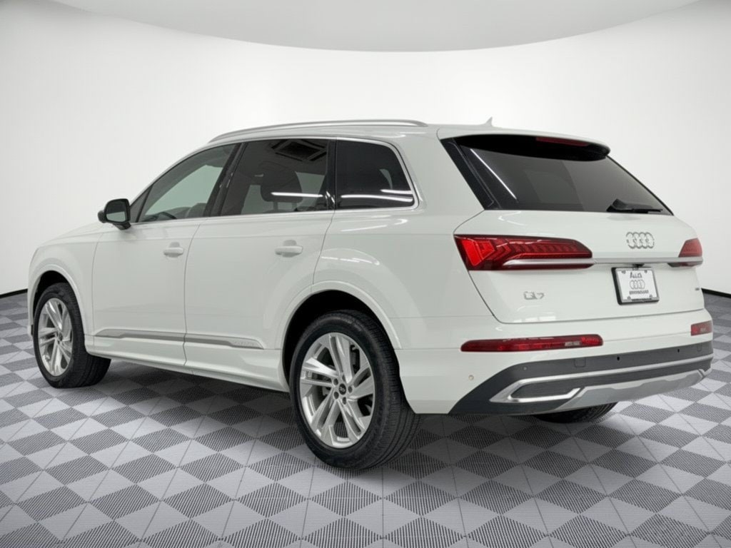 Used 2024 Audi Q7 Premium SUV