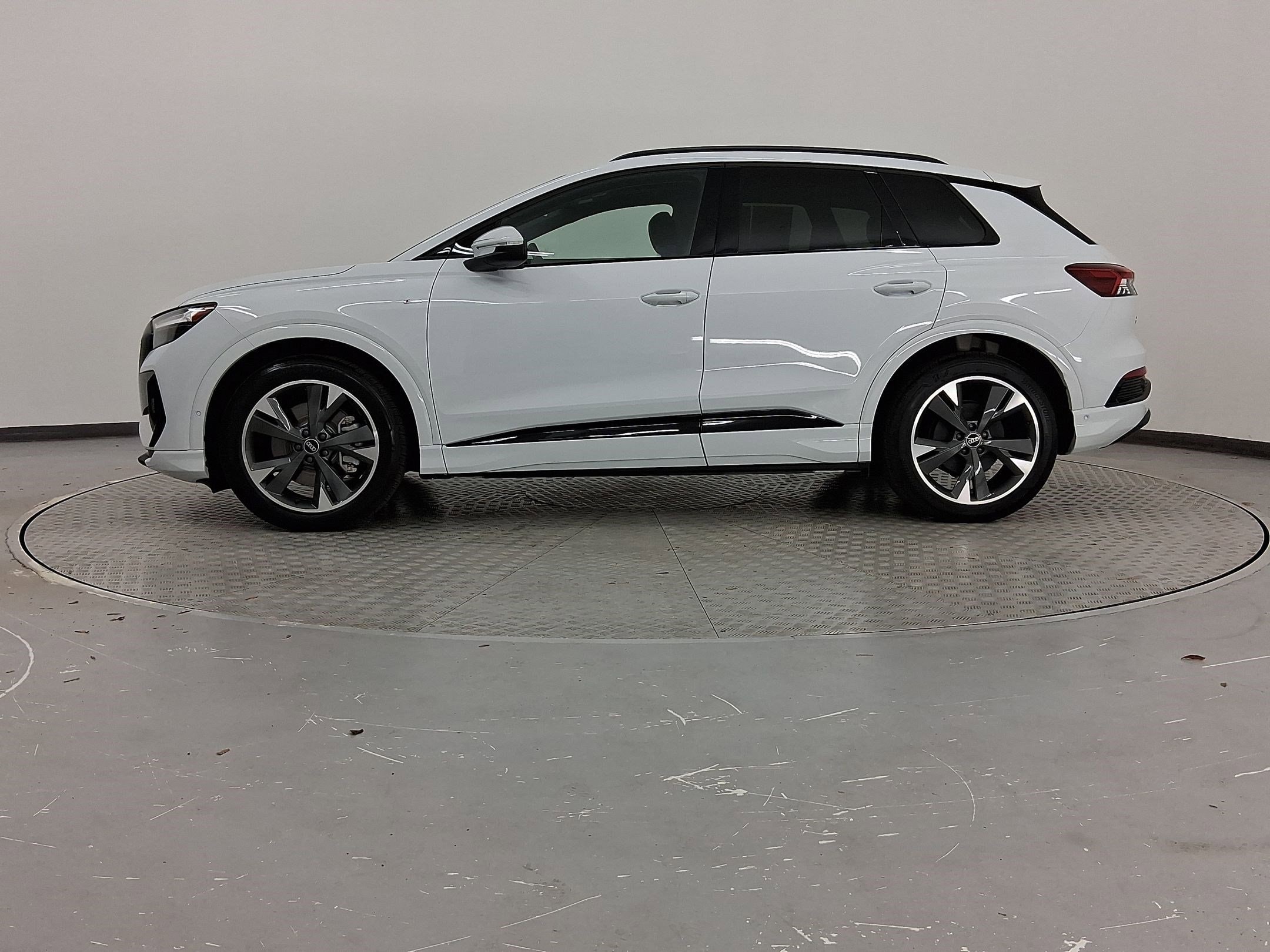 Used 2024 Audi Q4 e-tron Premium Plus with VIN WA1LUBFZ9RP059002 for sale in Irondale, AL