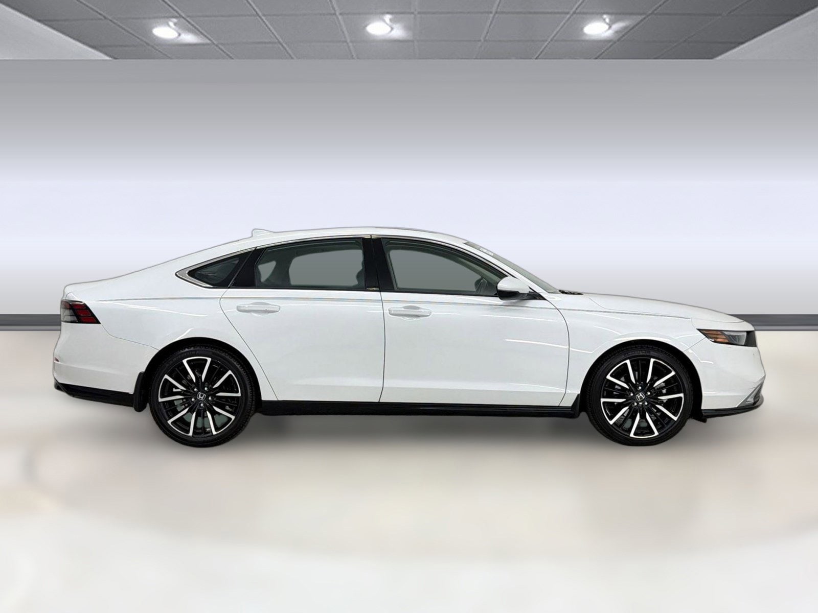 2024 Honda Accord Hybrid Touring photo 3