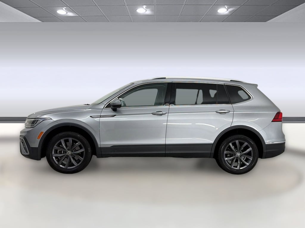 Used 2022 Volkswagen Tiguan SE SUV