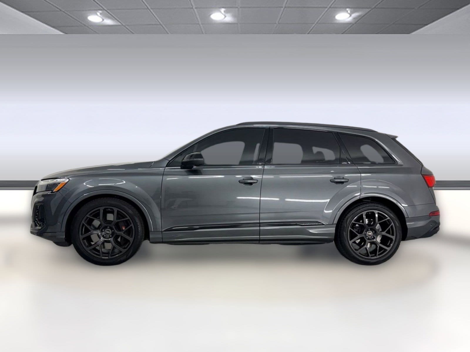 SQ7 Premium Plus SUV