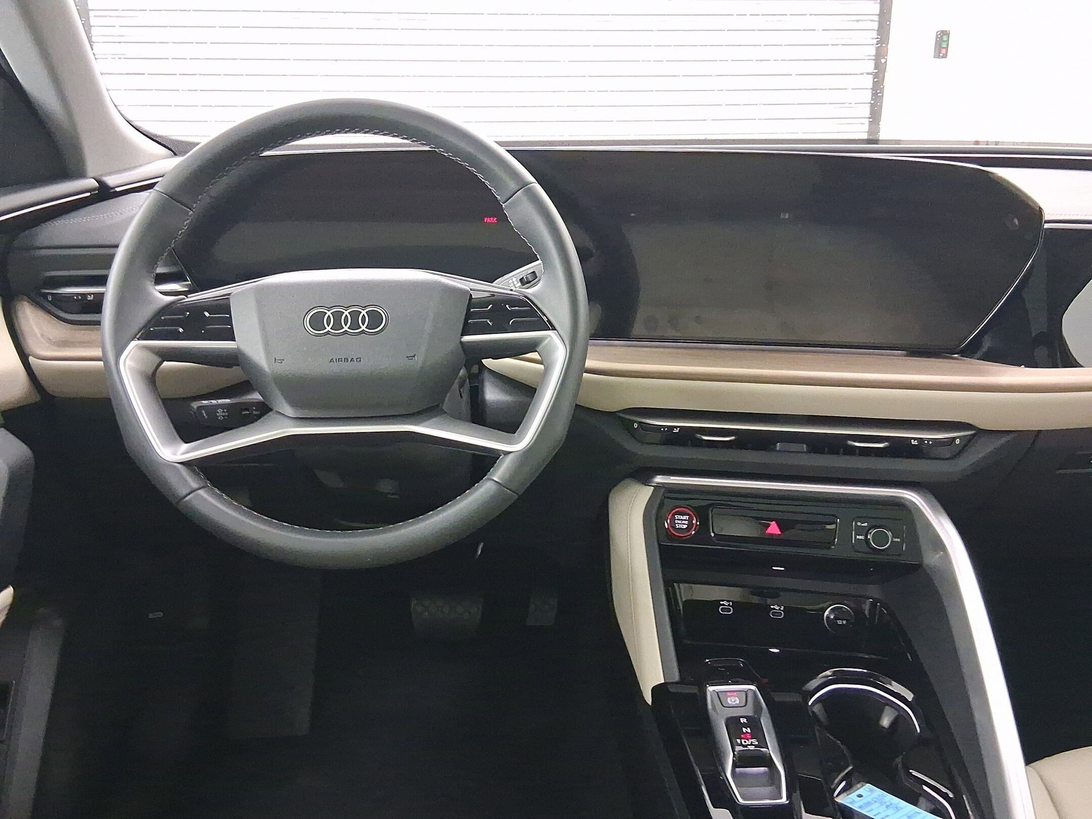 2025 Audi Q5 2.0T Premium photo 4
