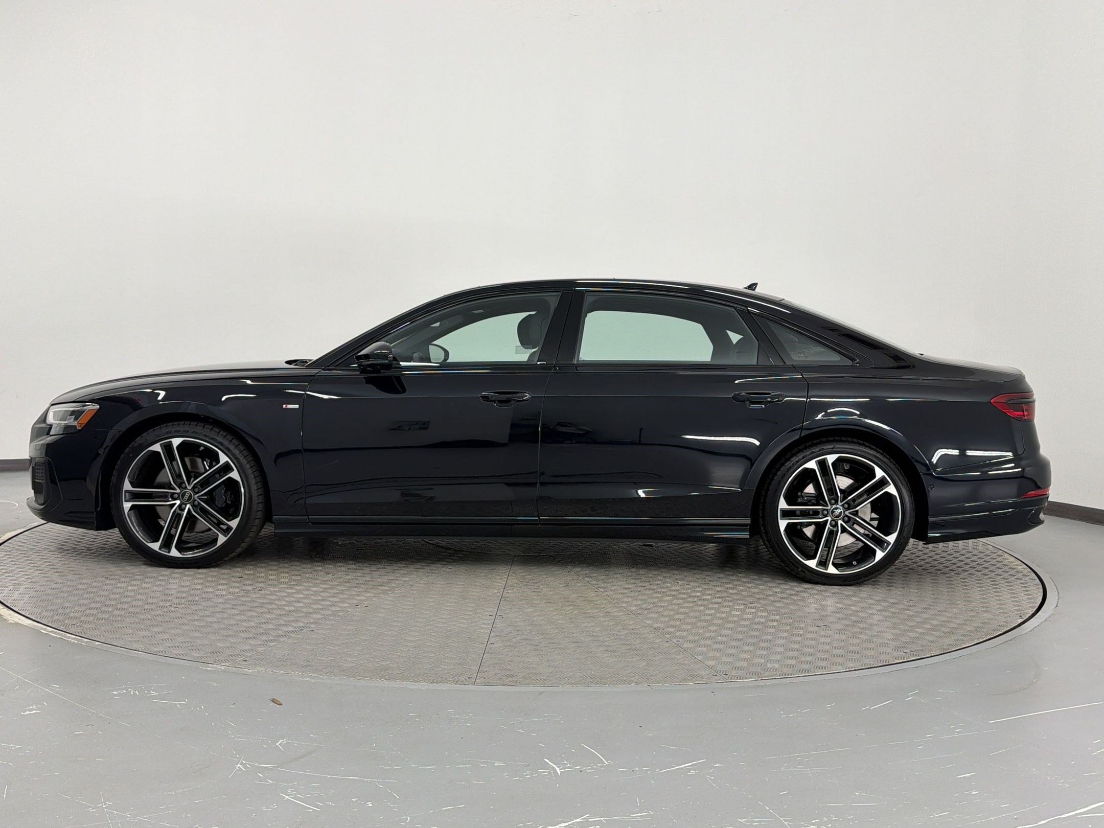 A8 L Quattro Sedan