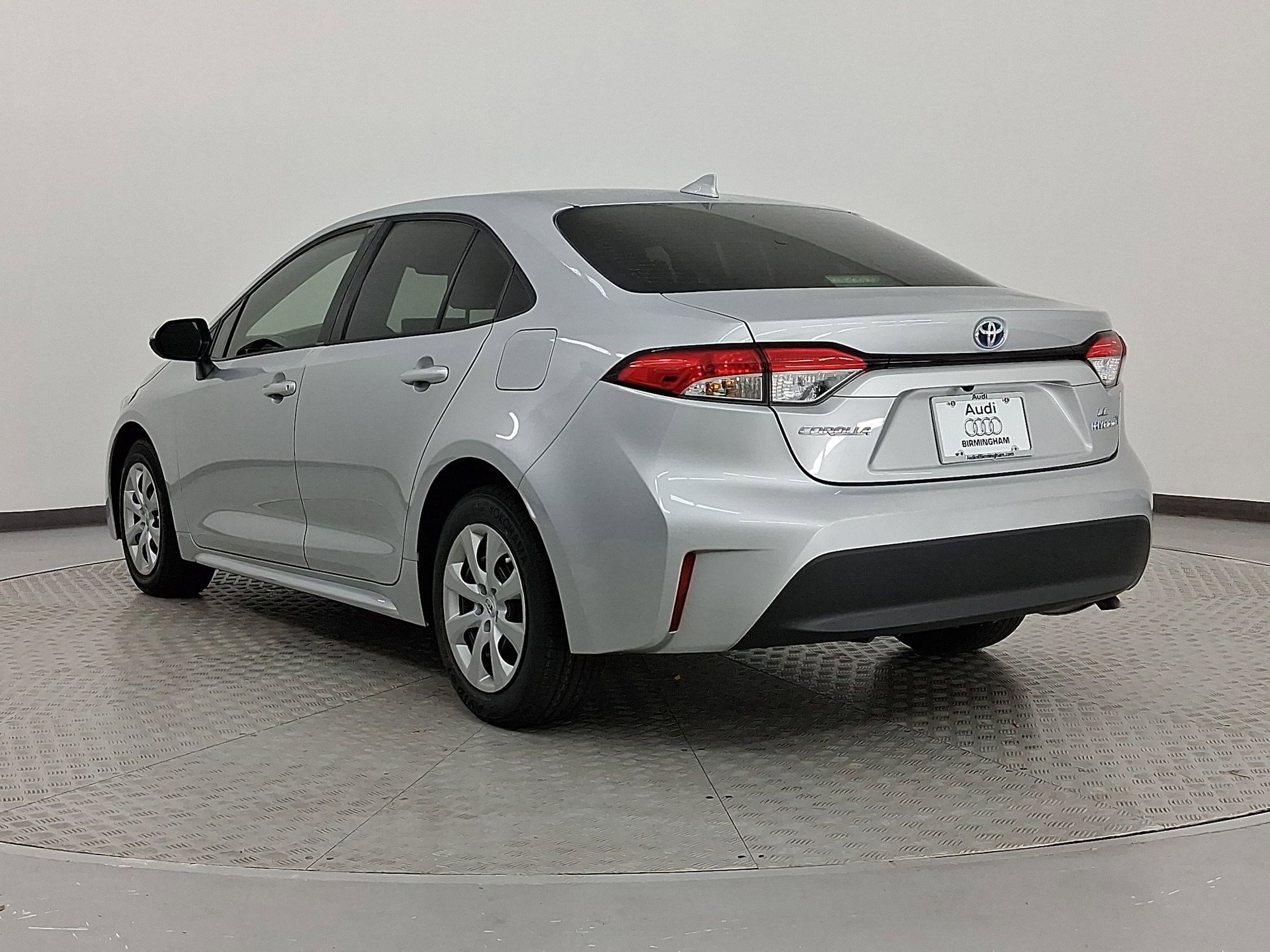 2024 Toyota Corolla LE photo 3