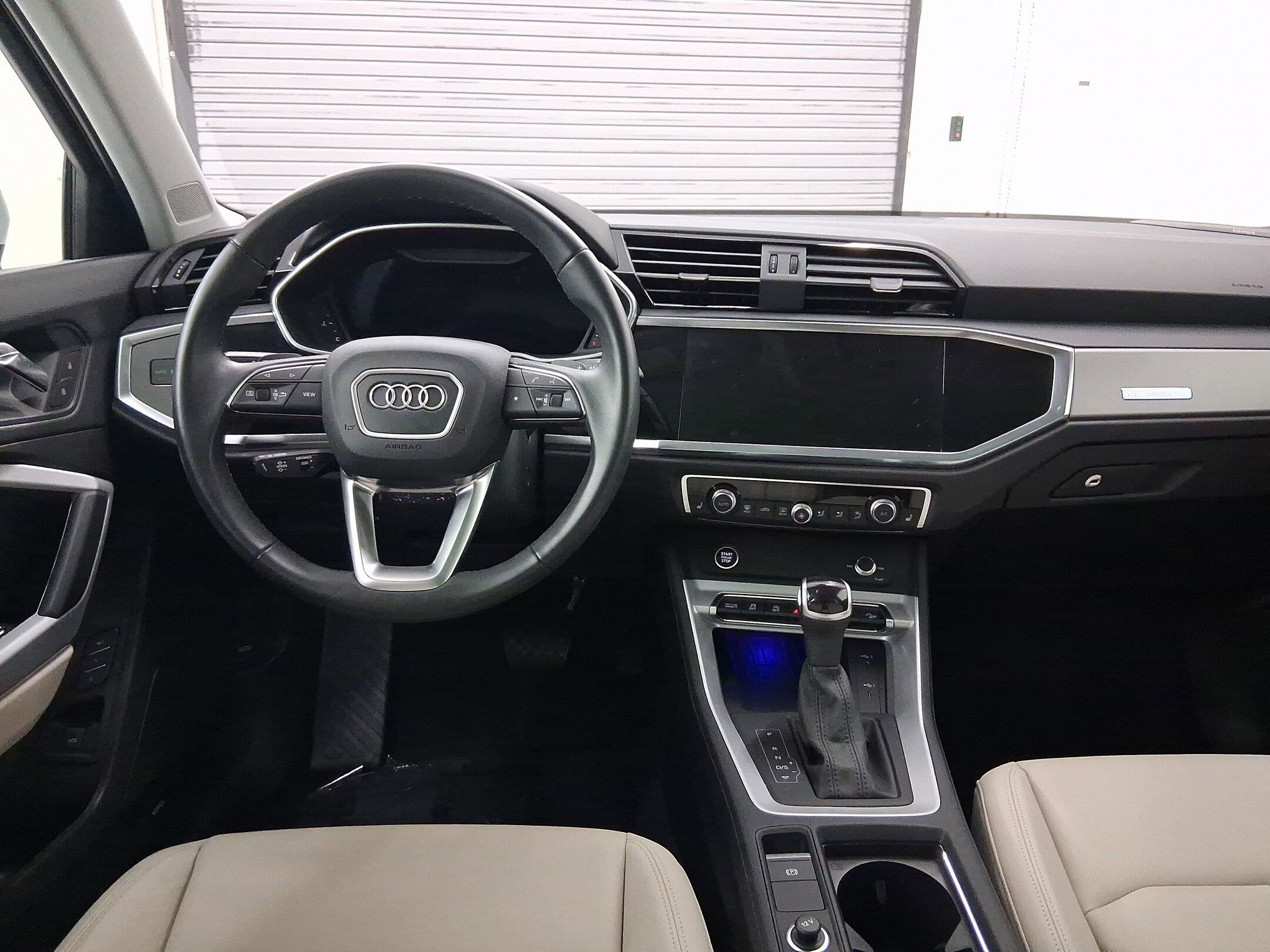 2024 Audi Q3 S line Premium Plus photo 2